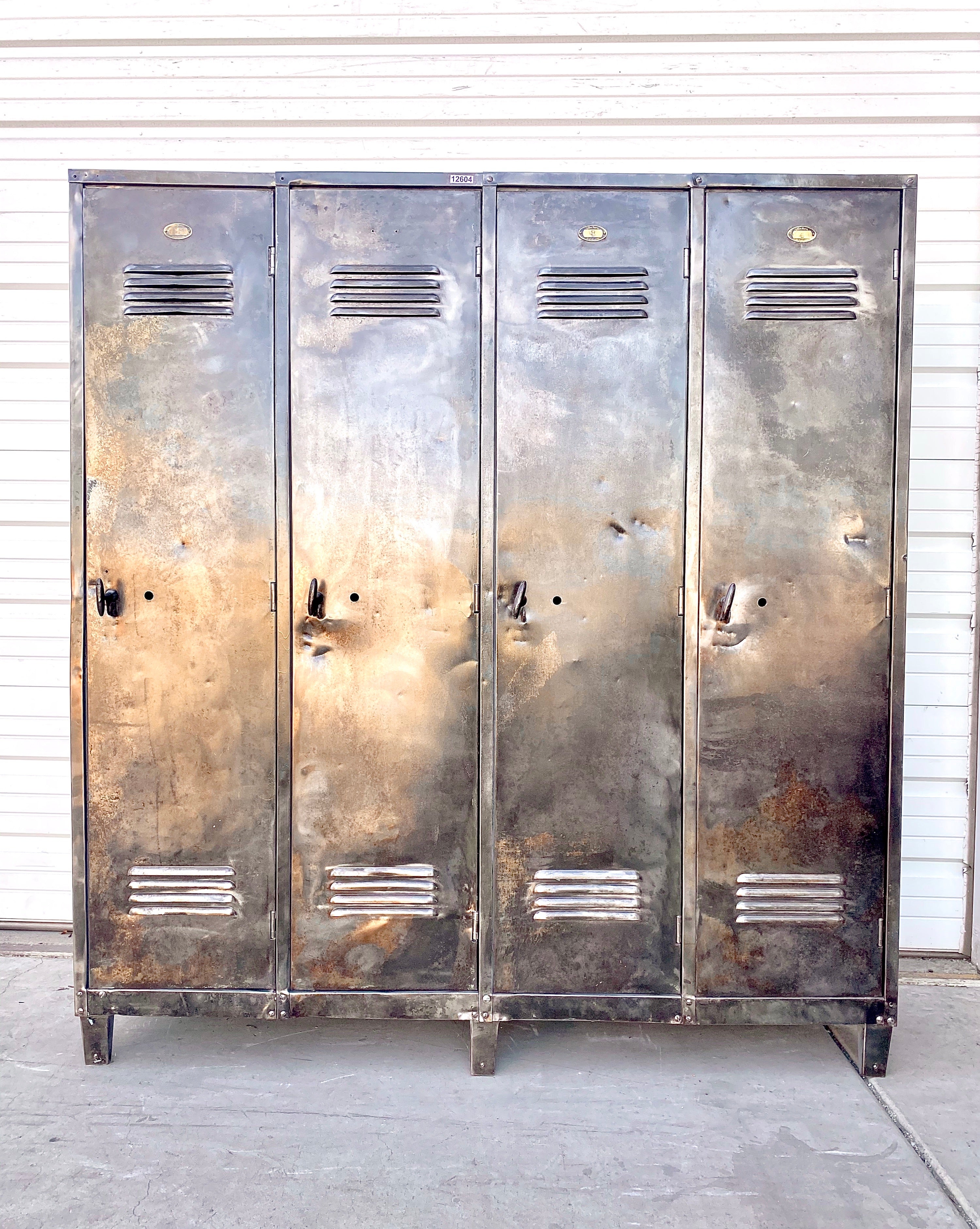 ARMY STYLE アイアンロッカー Antique Lockers Antiques Atlas - American Army Vintage Industrial Lockers