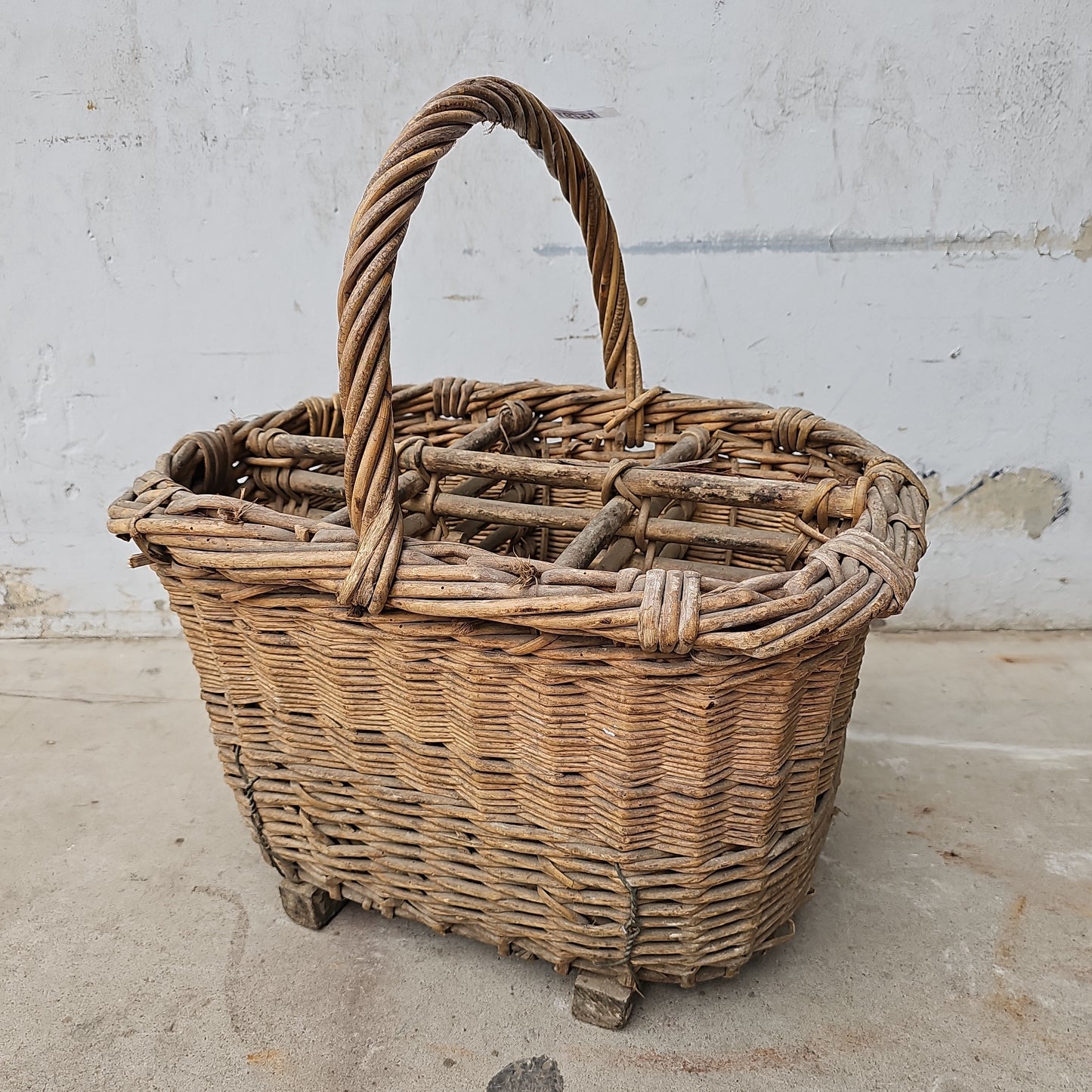 French Gathering Divided Basket with Handle