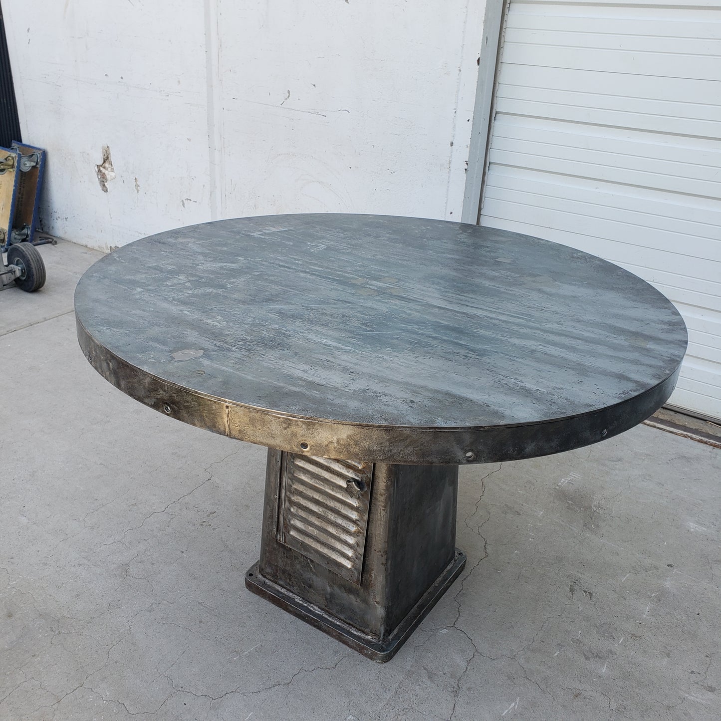 Industrial Machinery Pedestal Base Steel Top Table