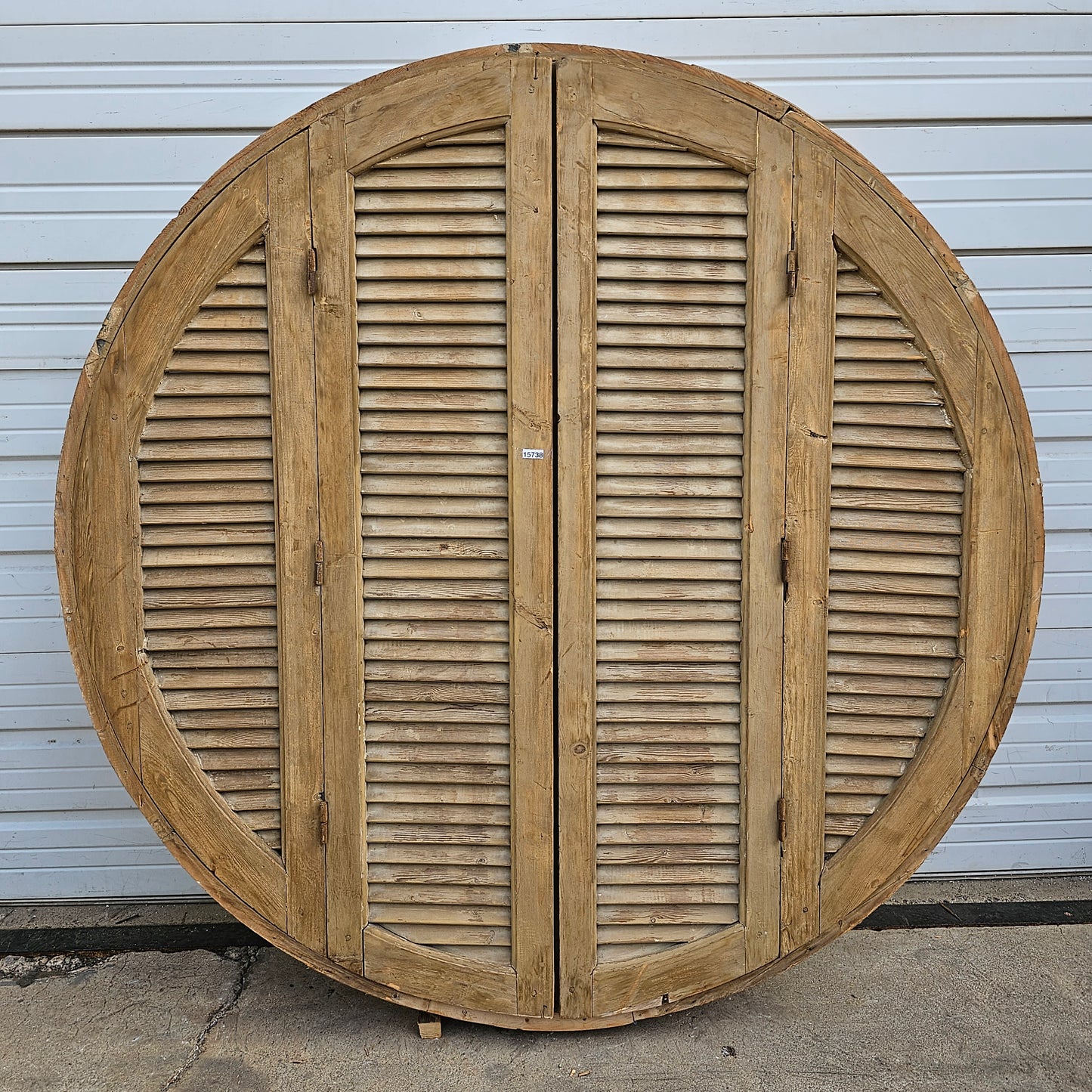 Set of 4 Round Wood Shutters