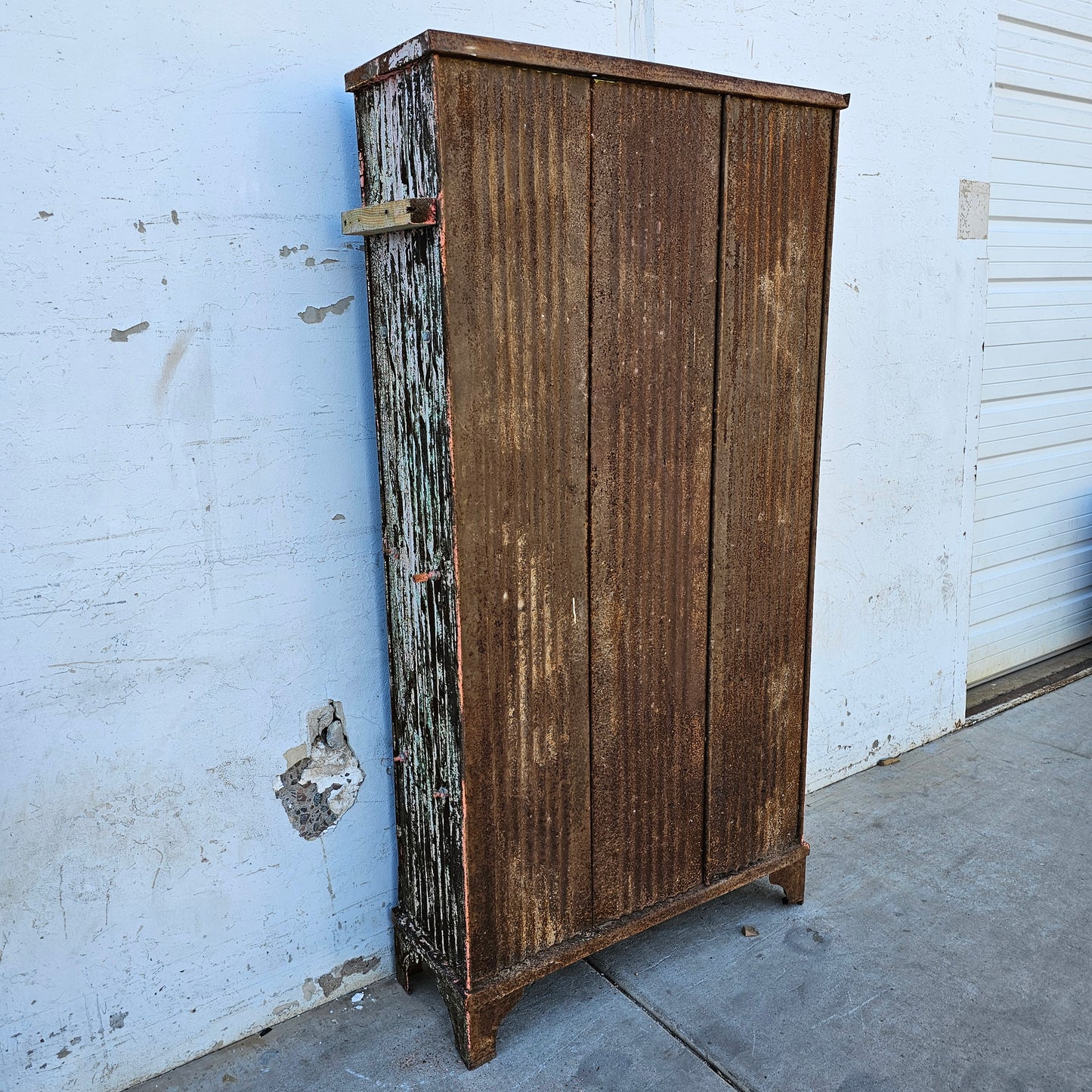 Vintage Strafor Lockers