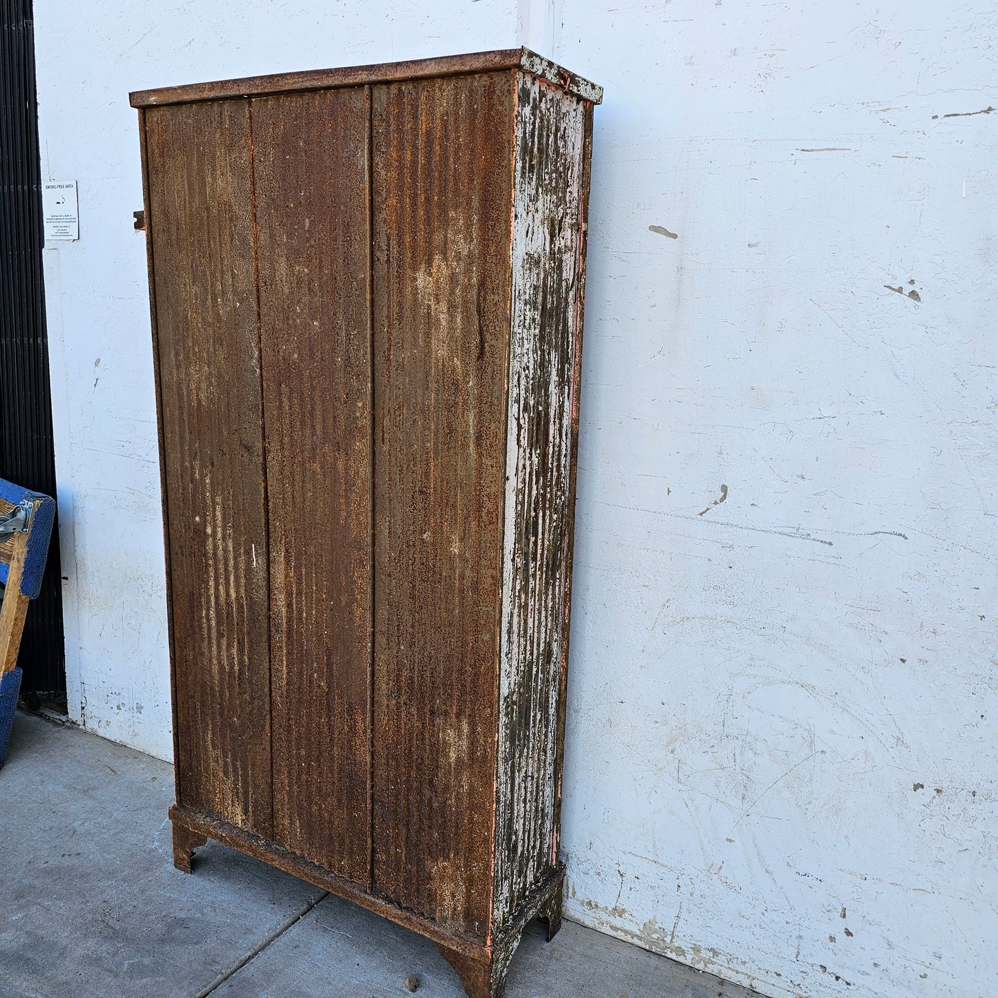 Vintage Strafor Lockers