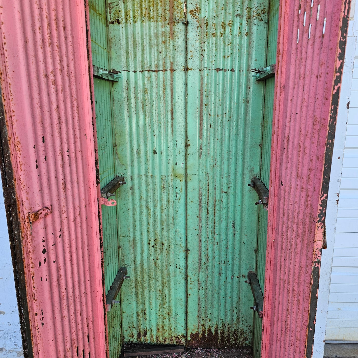 Vintage Strafor Lockers