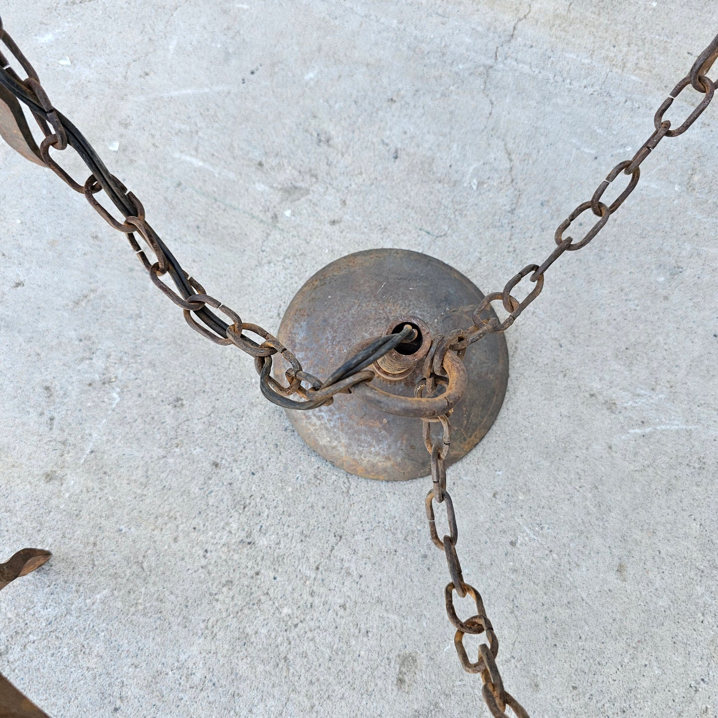 French Double Band Iron Light Pendant