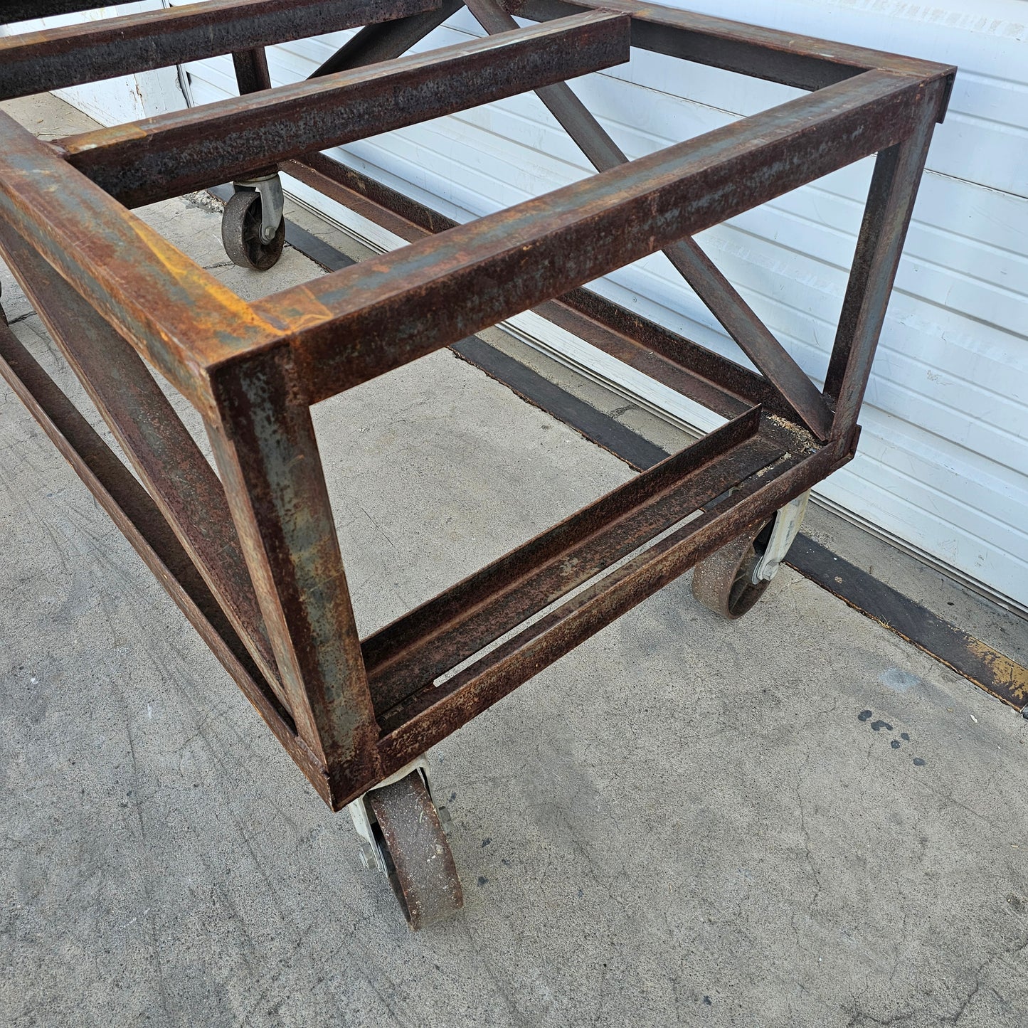 Industrial Rolling Table Base