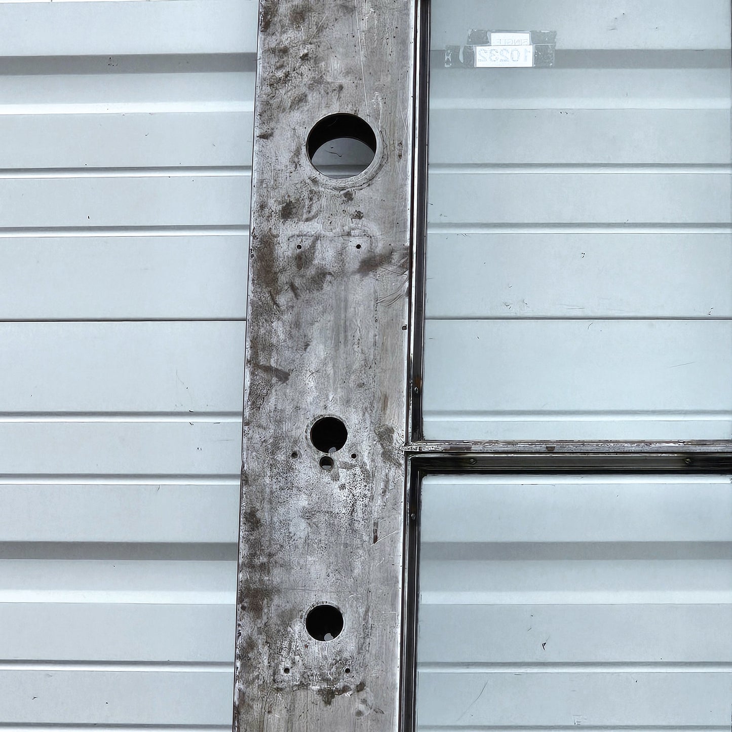 8 Lite Metal Single Door