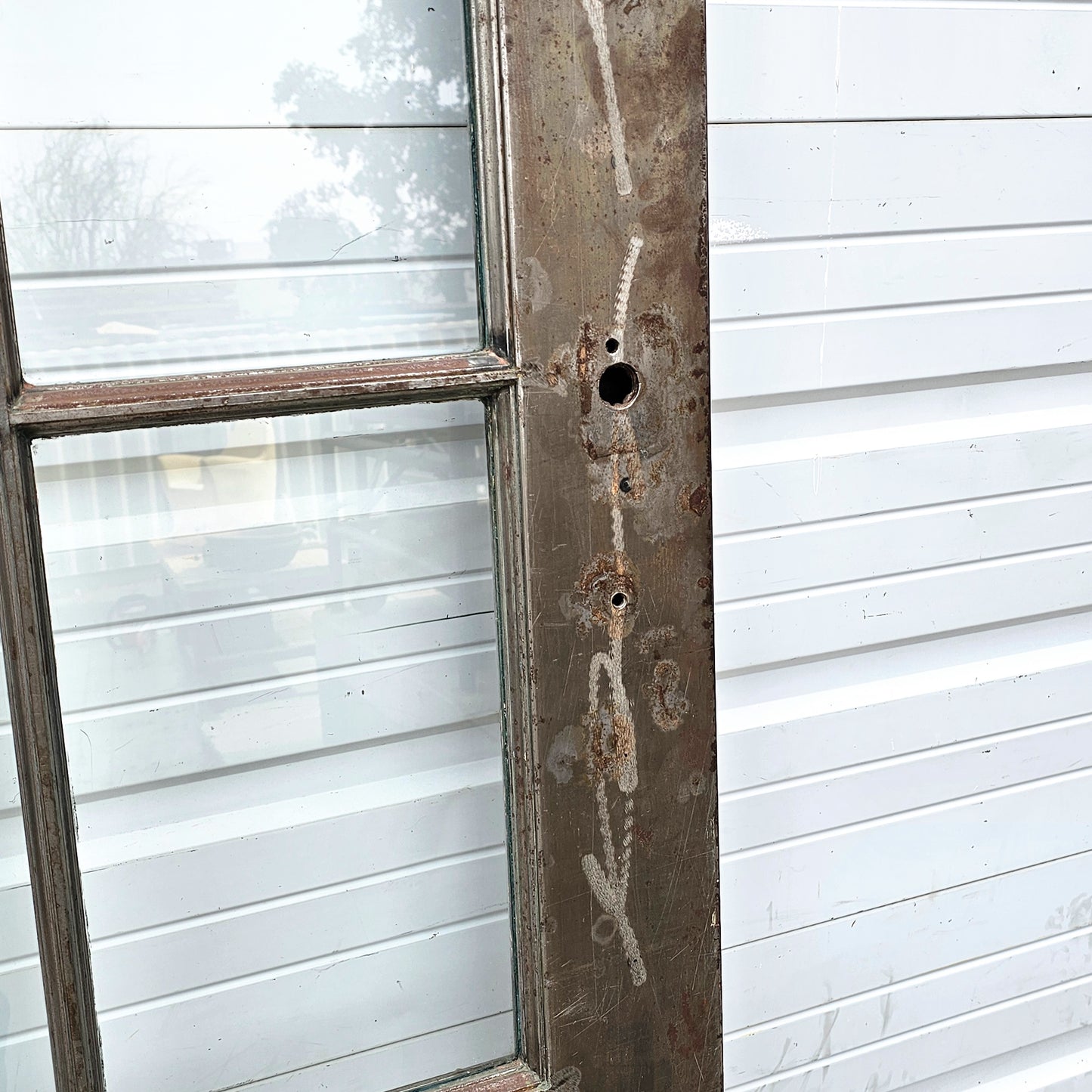 8 Lite Metal Single Door