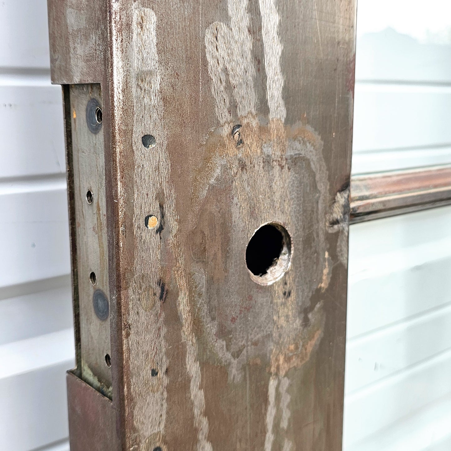 8 Lite Metal Single Door