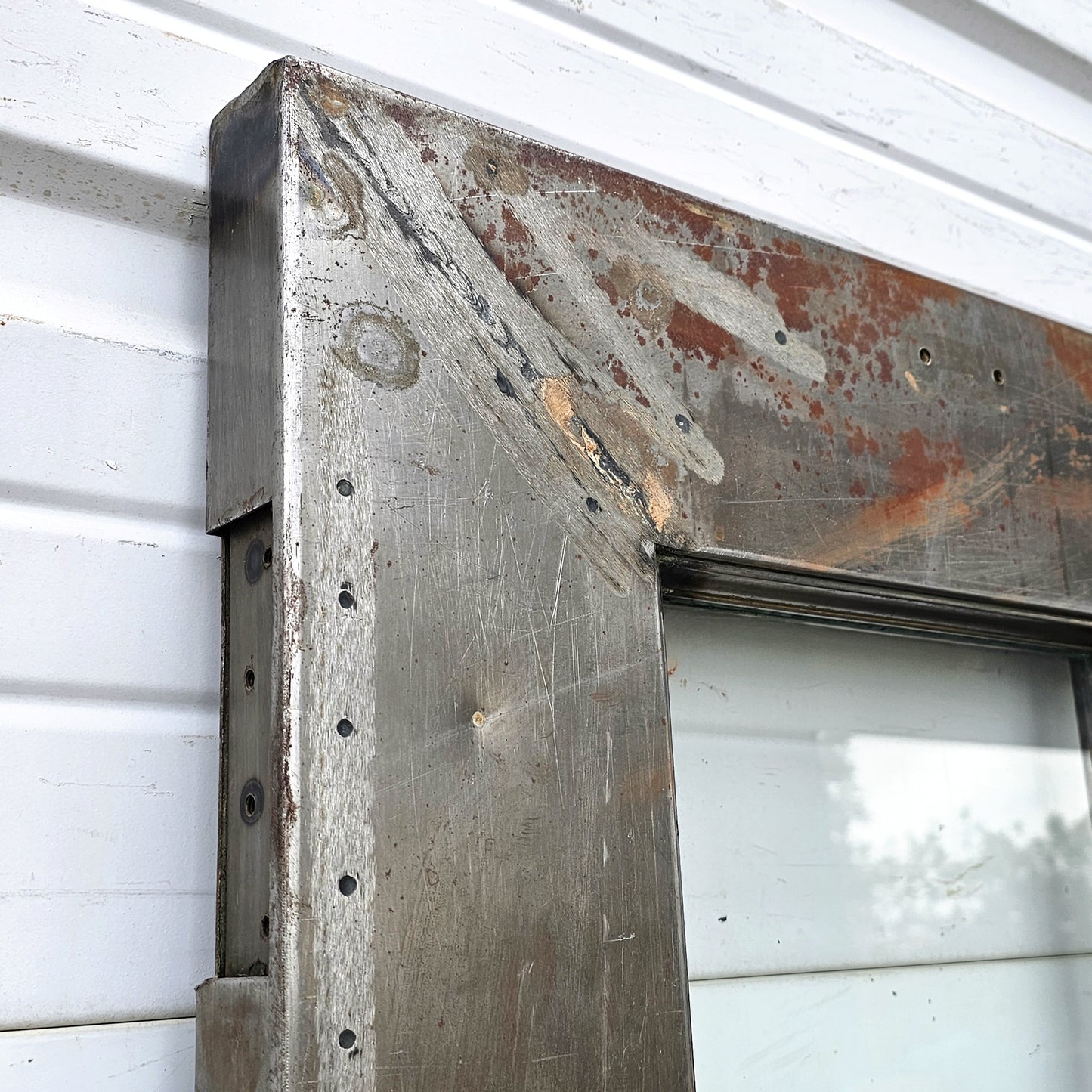 8 Lite Metal Single Door