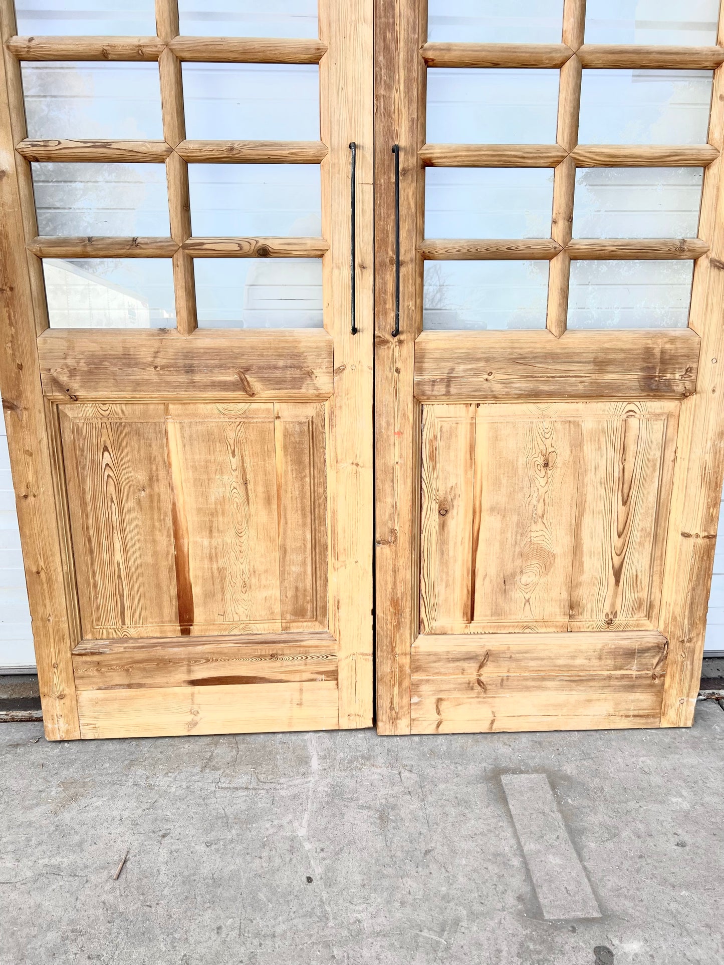 Pair of Wood French Doors w/20 Lites