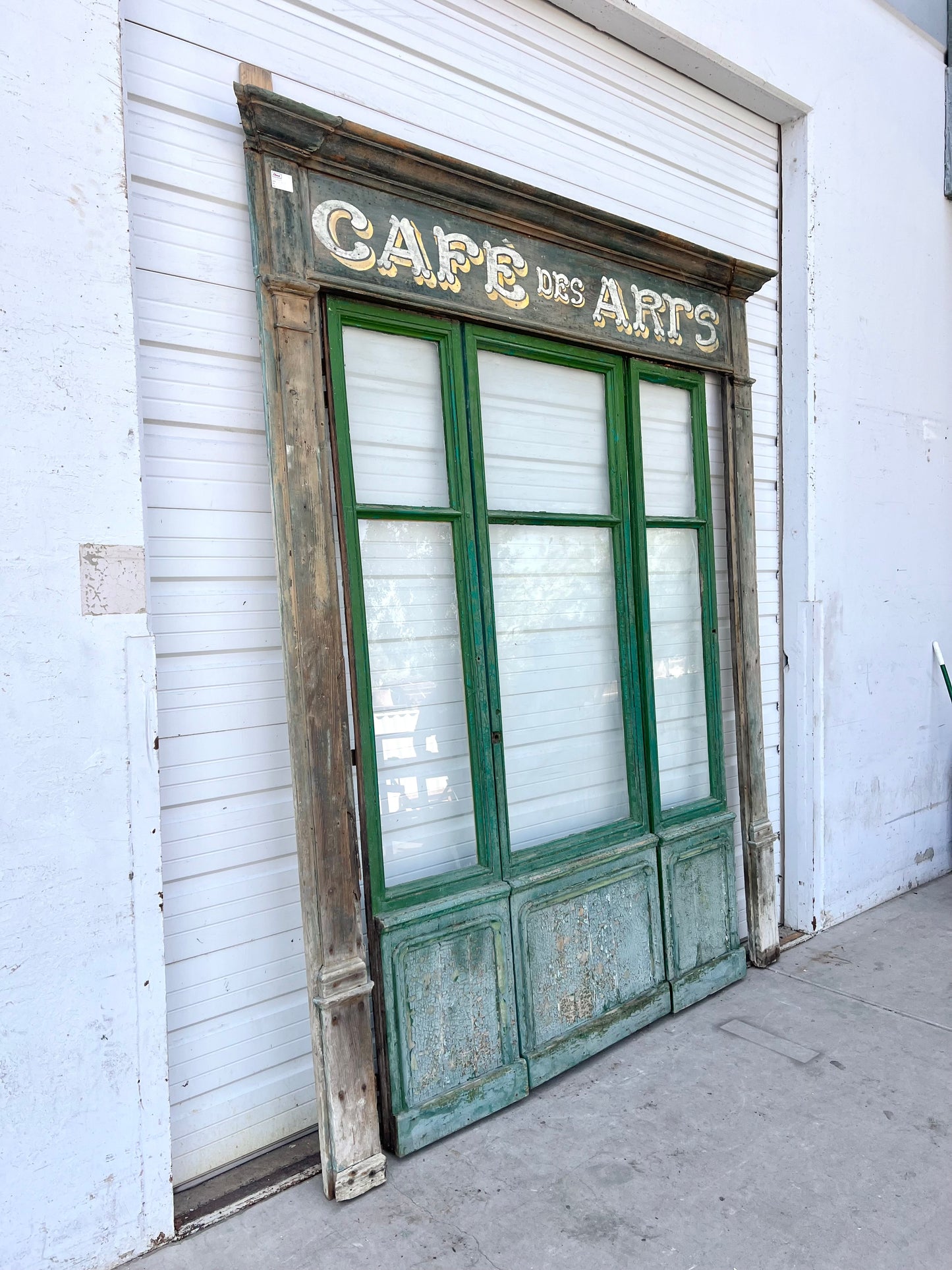 Café Des Arts Façade (Architectural)