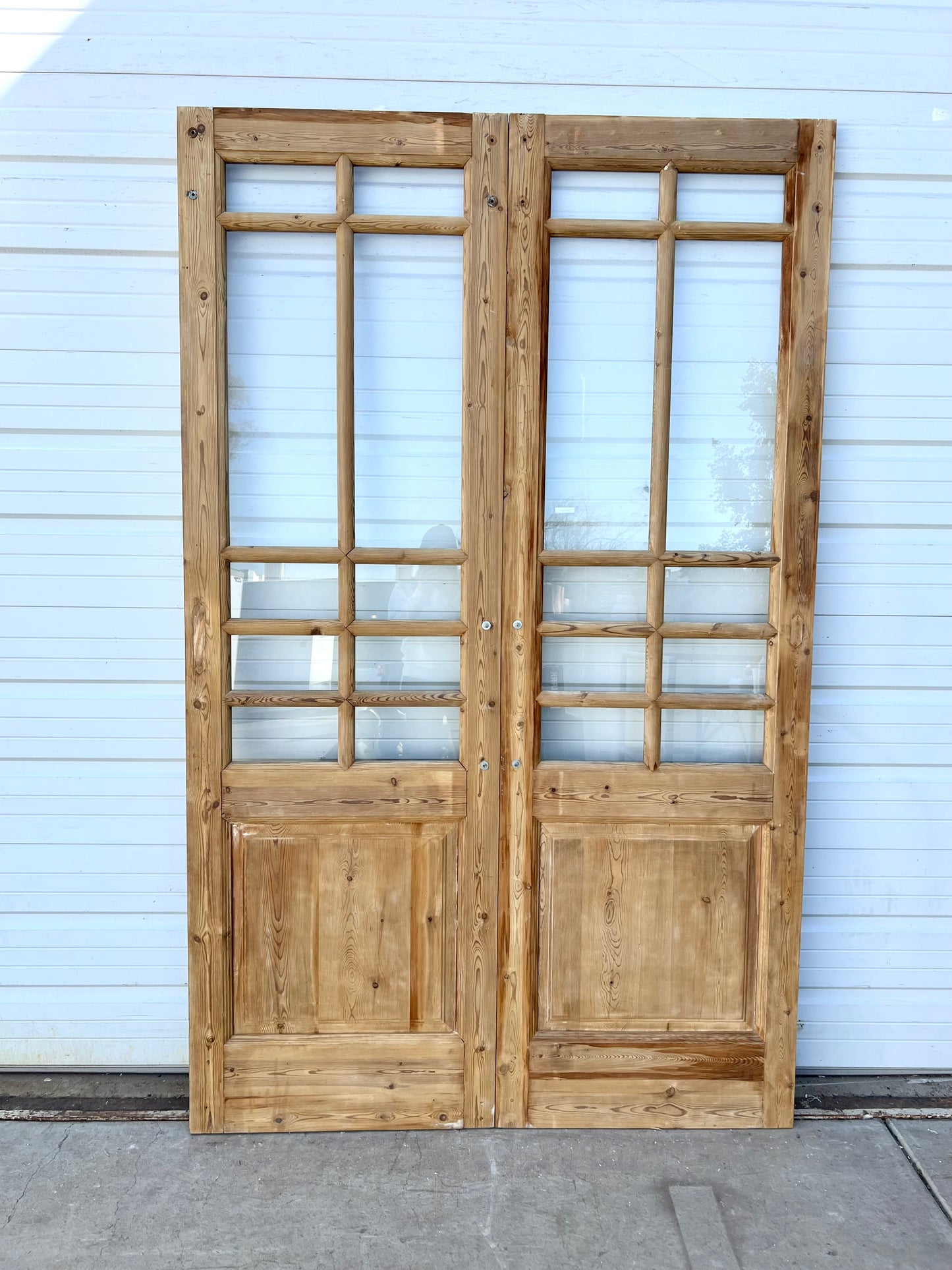 Pair of Wood French Doors w/20 Lites