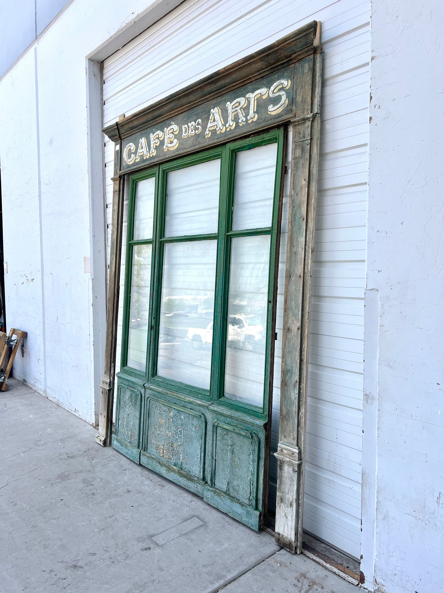 Café Des Arts Façade (Architectural)