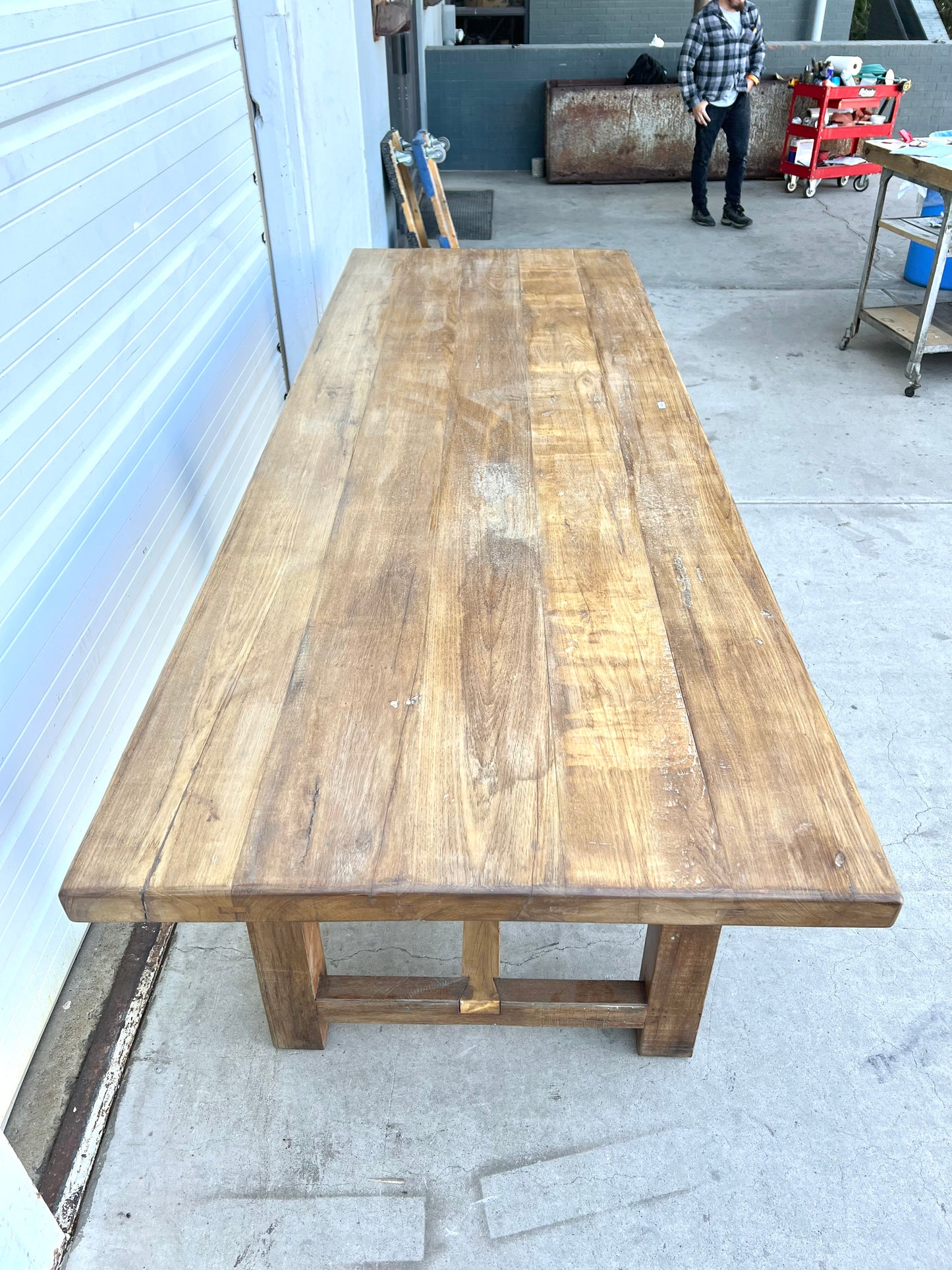 Wood Dining Table with 6 Legs