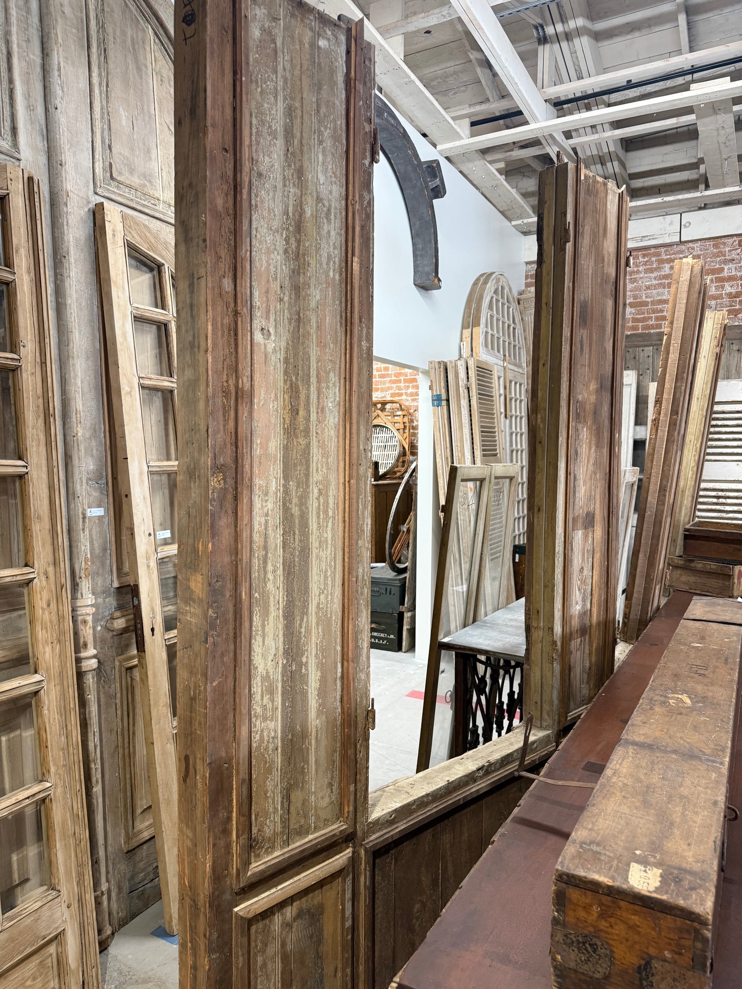 Rectangle Washed Wall Panel with 2 Window Pairs and 1 Single Lite