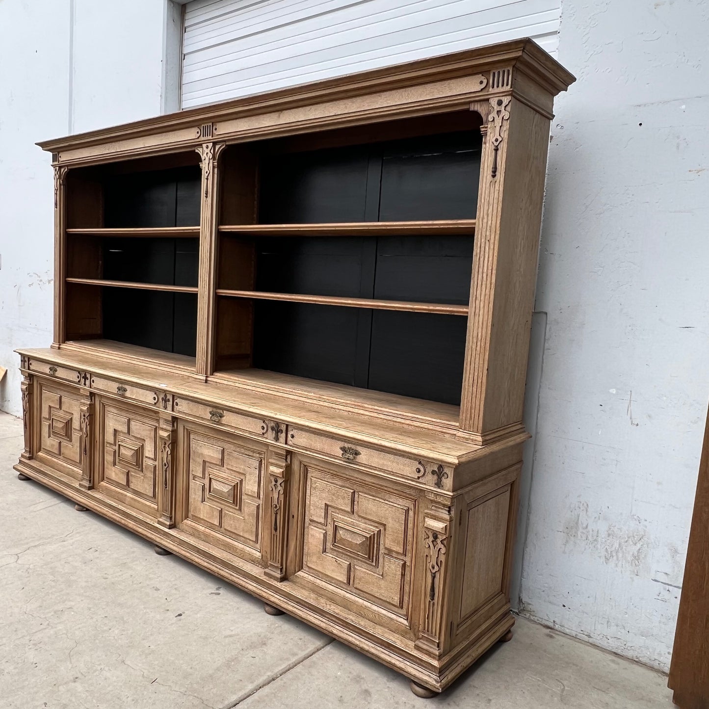 Washed Display Cabinet w/8 Shelves