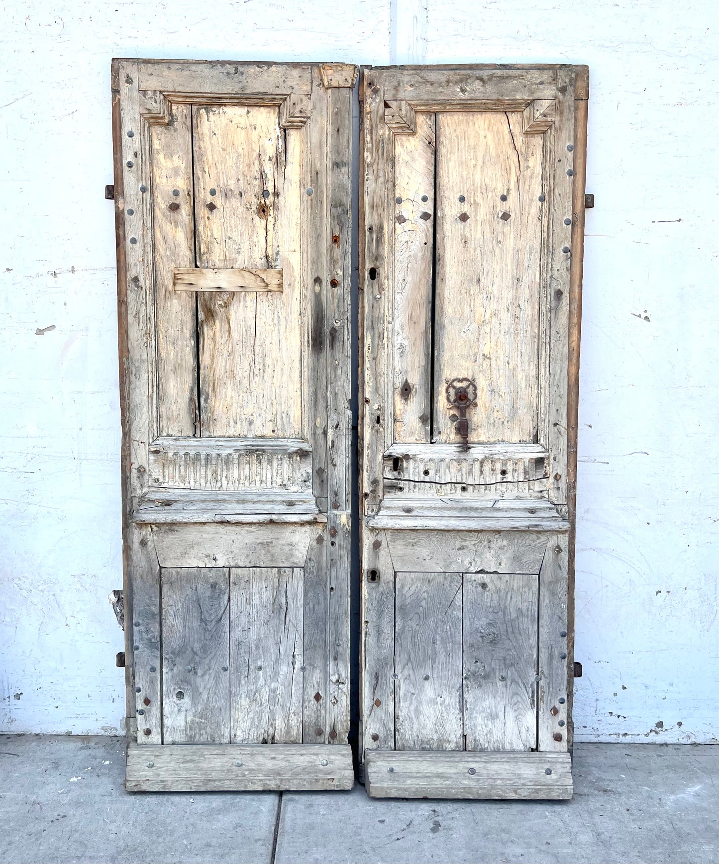 Antique Pair of Carved Wooden Doors from Lisle Sur la Sorgue