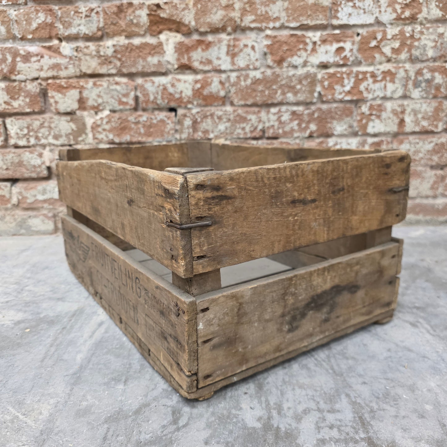 Dutch Fruit Crate