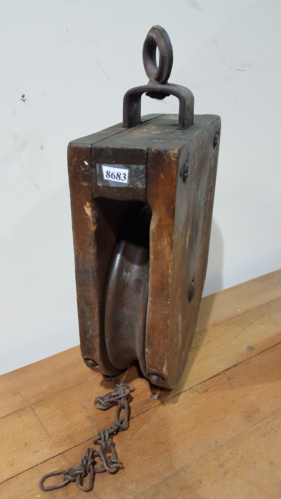 Wood Pulley with Chain