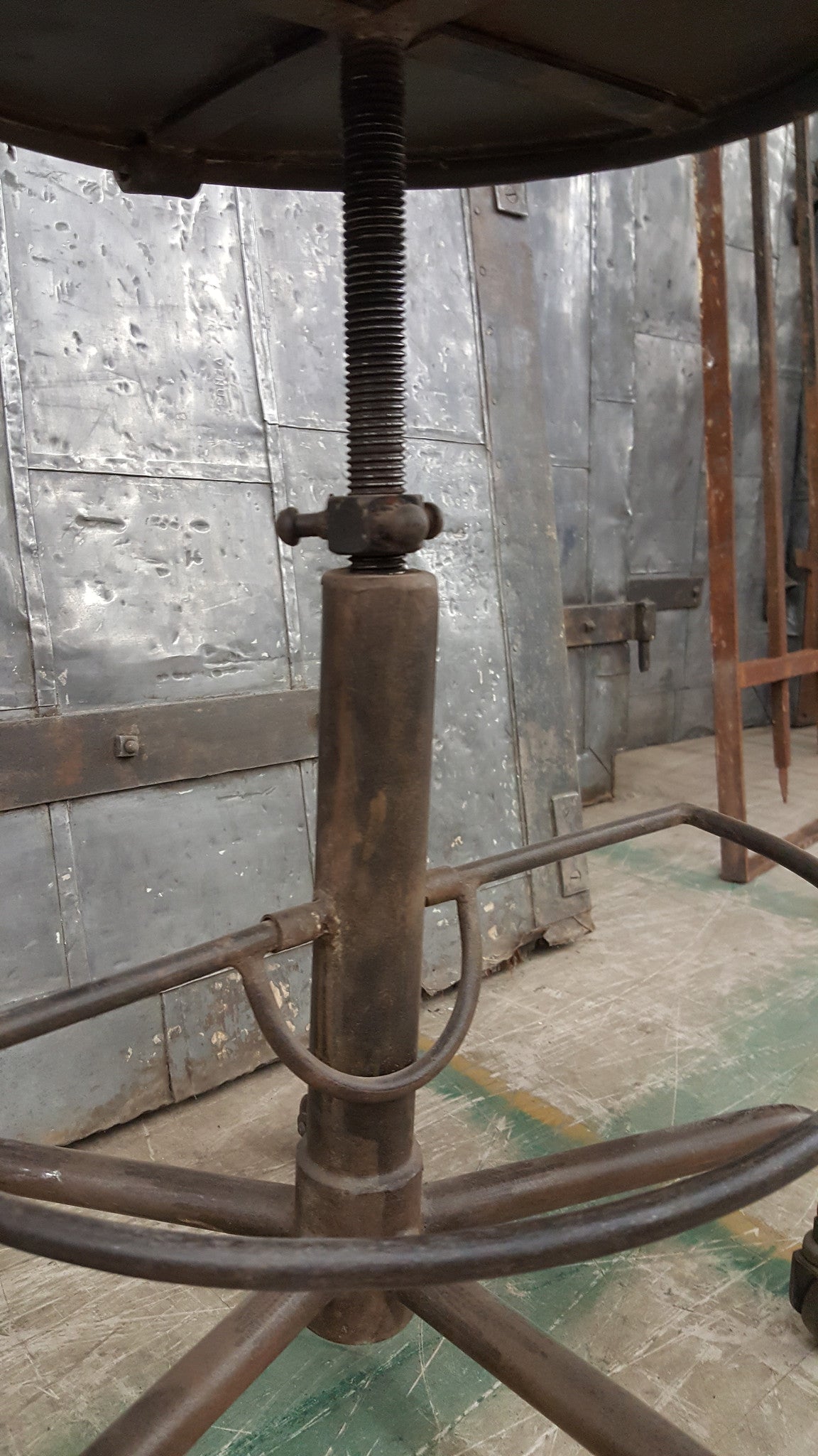 Adjustable Height French Stool