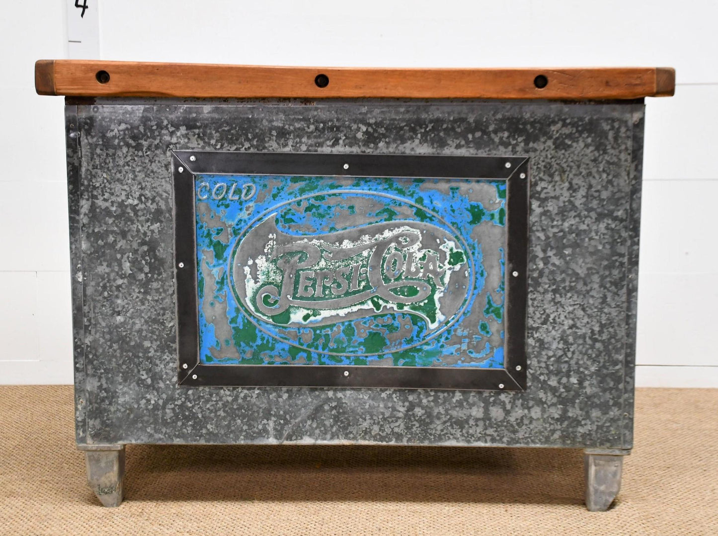 Pepsi Cola Industrial Island / Counter