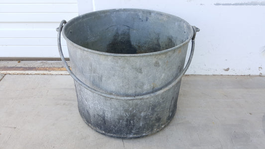 Round Bucket with Handles