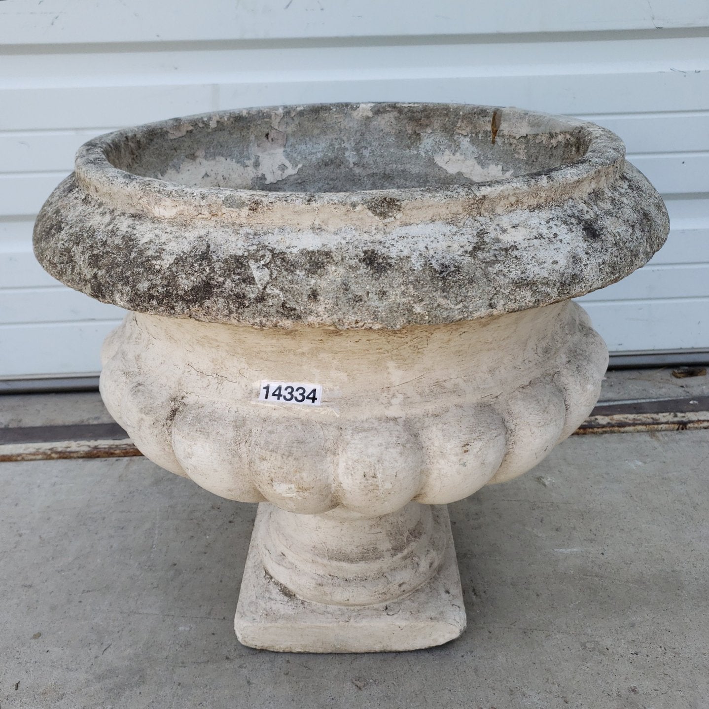 Round Stone Pedestal Planter