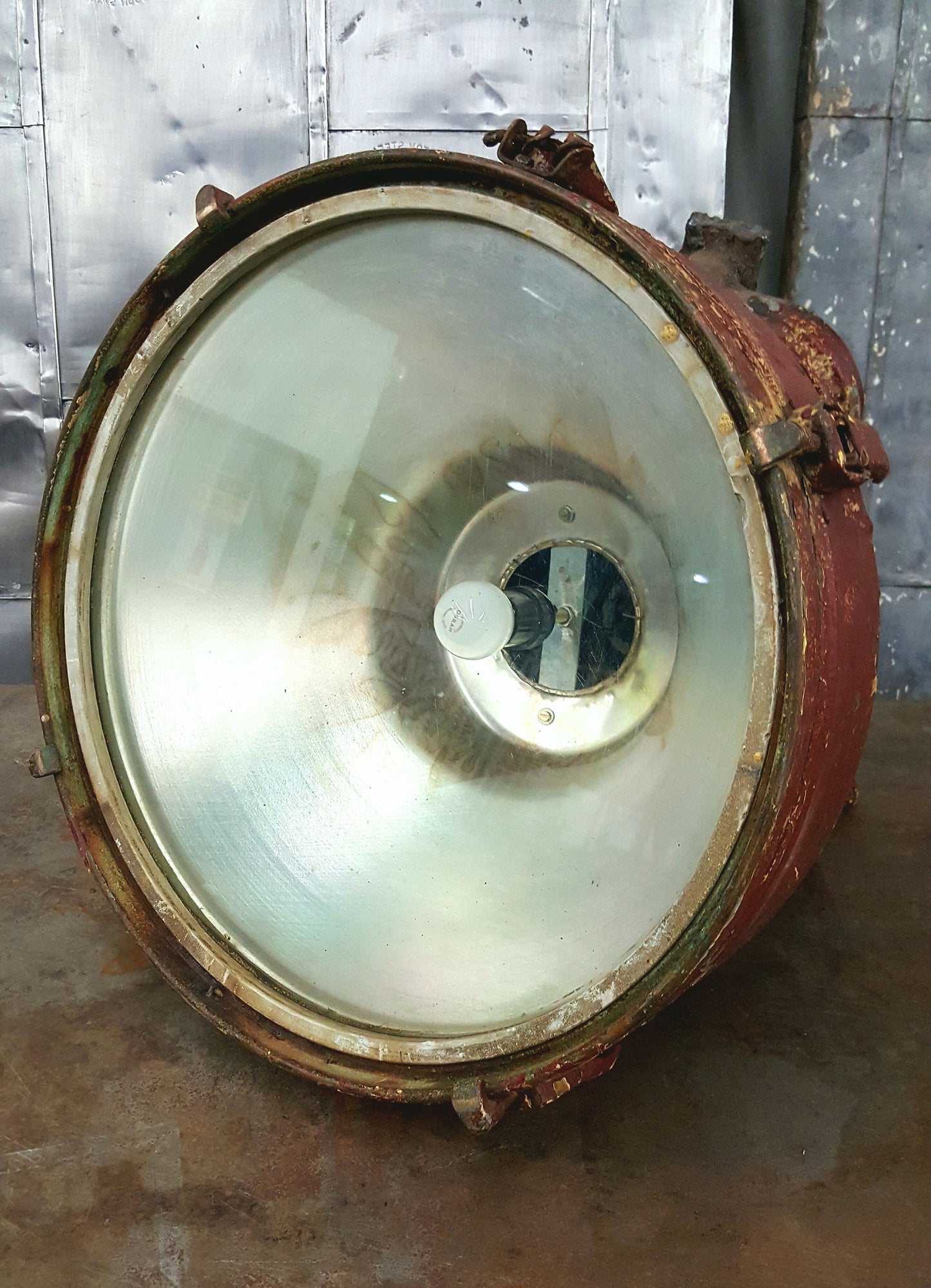 Salvaged Red Ship's Spotlight