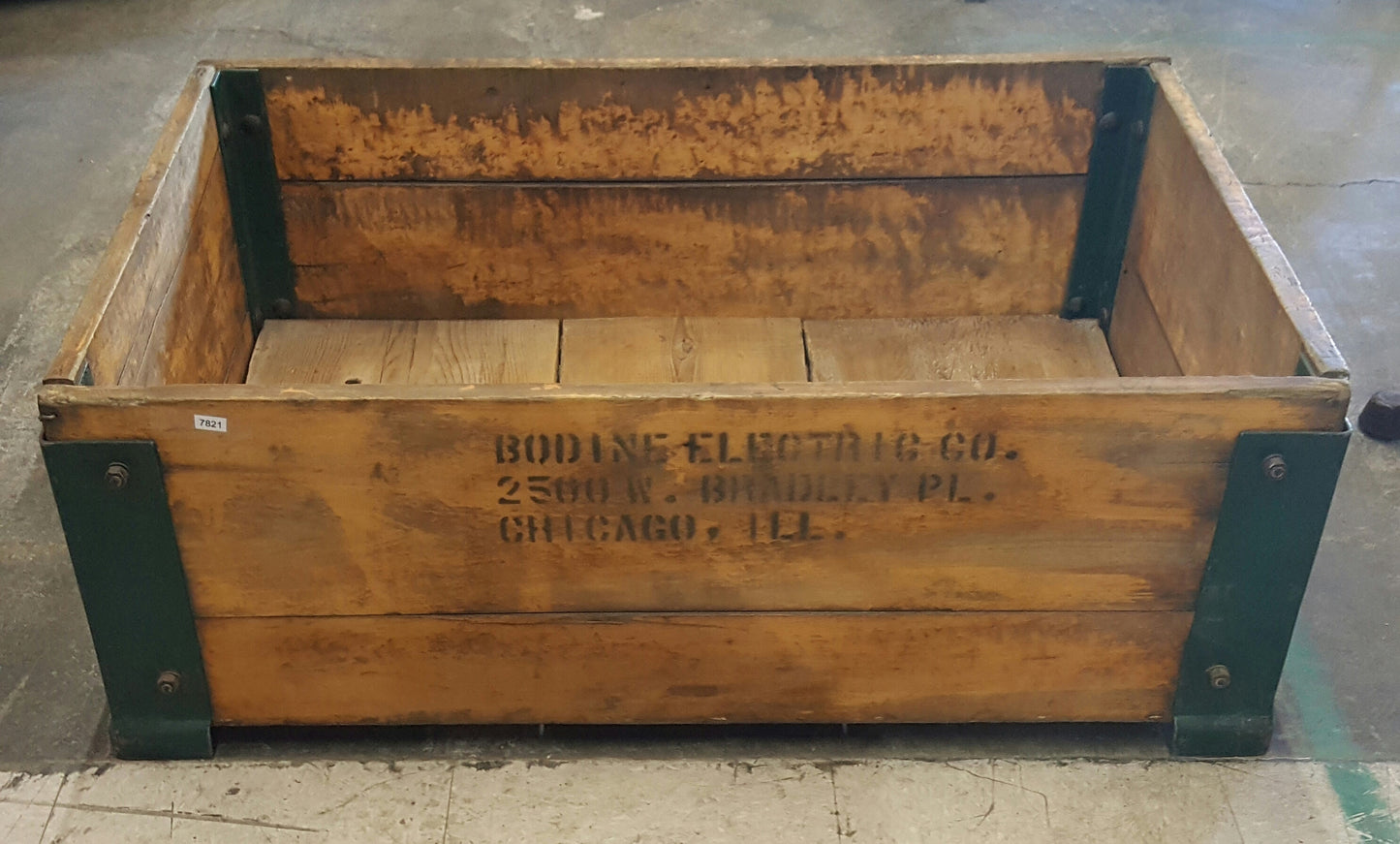 "Chicago" Wooden Crate