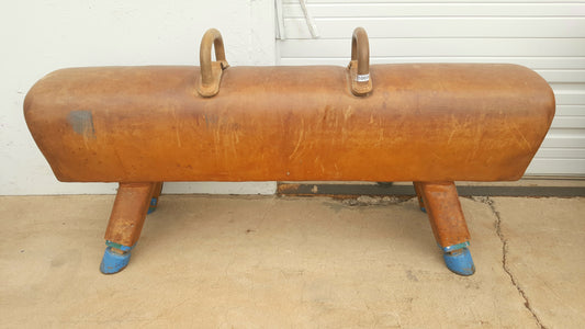 French Leather Pommel (Bench)