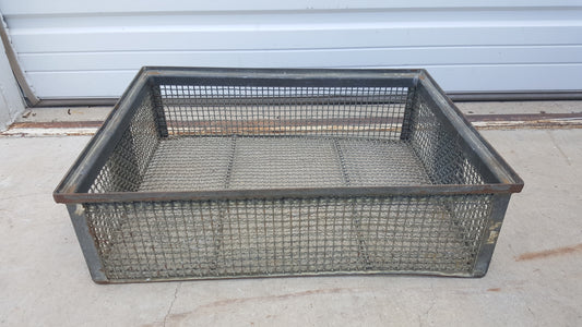 Metal Mesh Stackable Crate