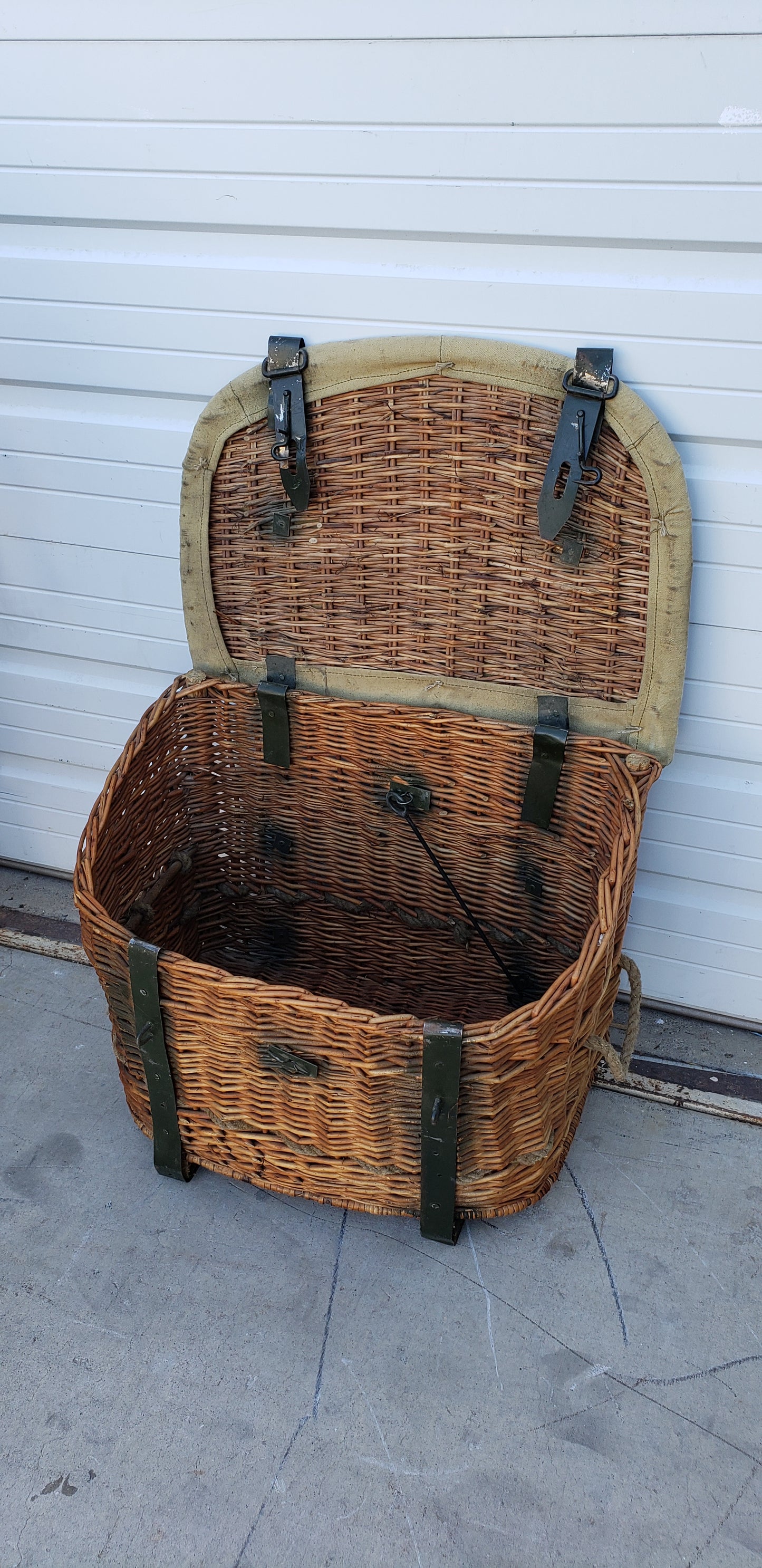 Wicker Trunk Basket