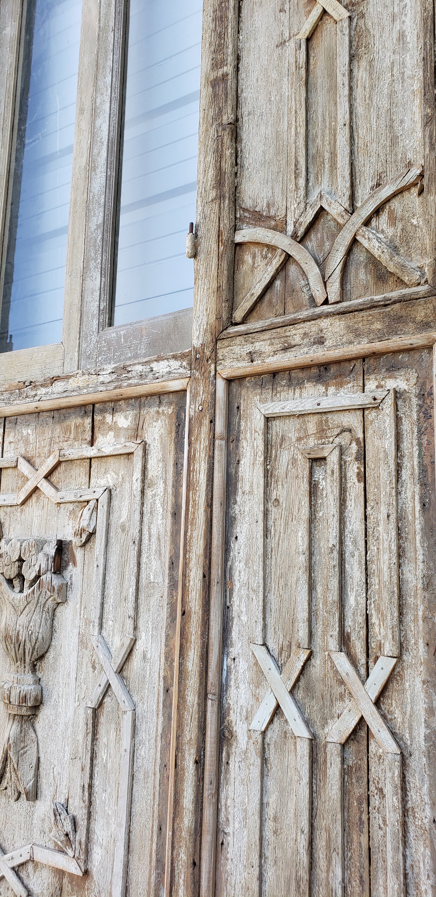Set of 4 Rectangle Panel Carved Wooden Windows and Shutters with Transom