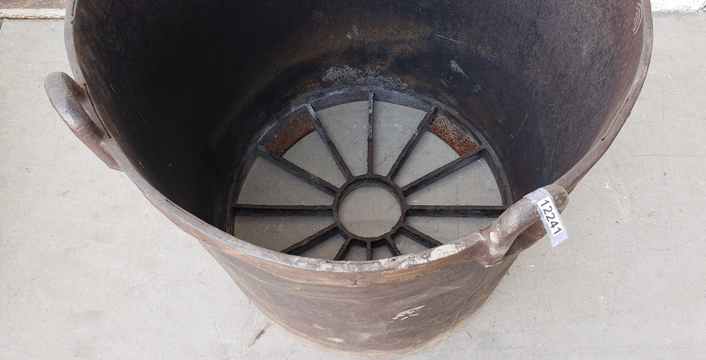 Iron Ore Bucket Table Base