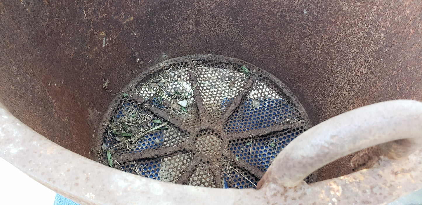 Iron Ore Bucket Table Base