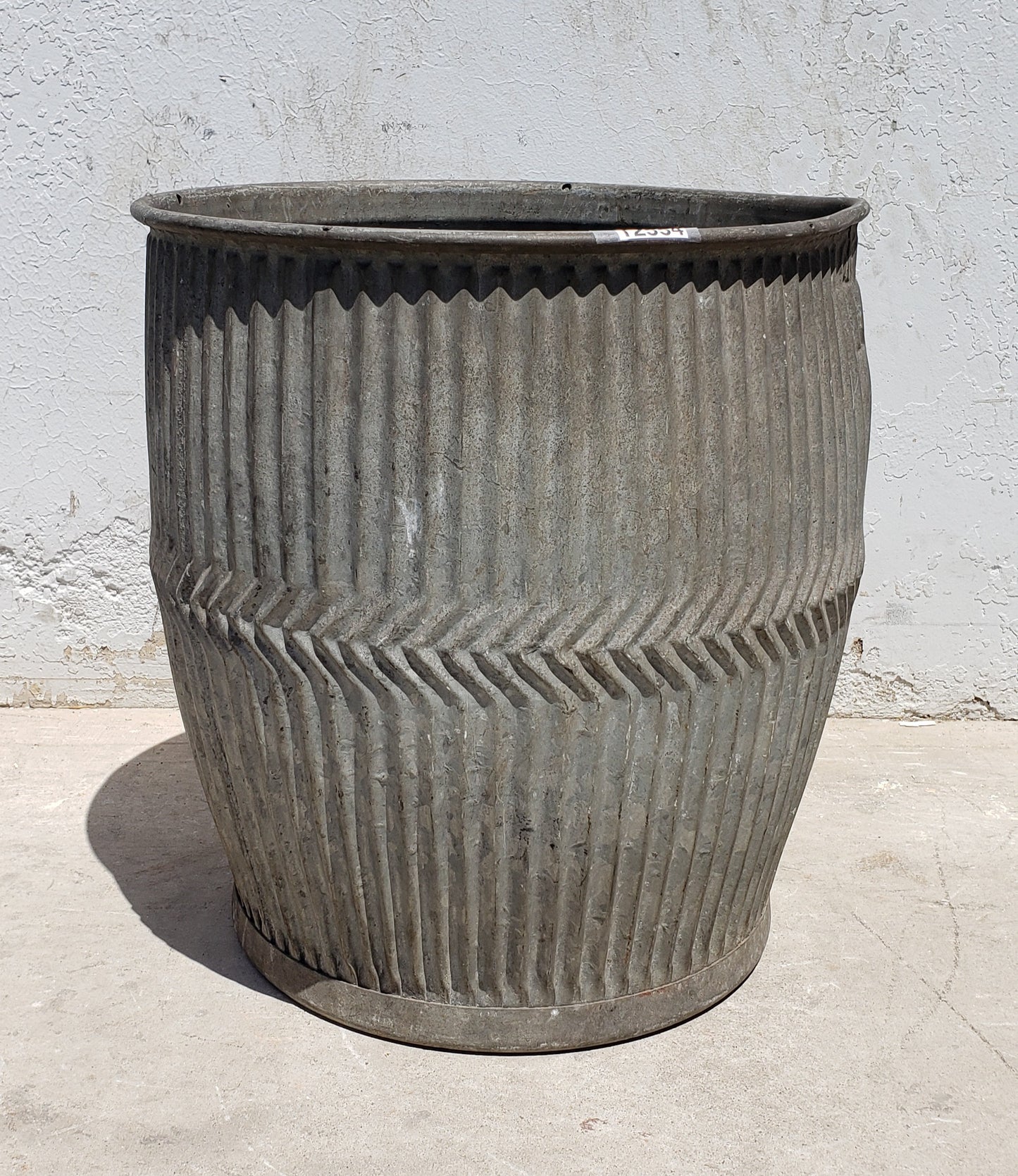 English Ribbed Wash Tub