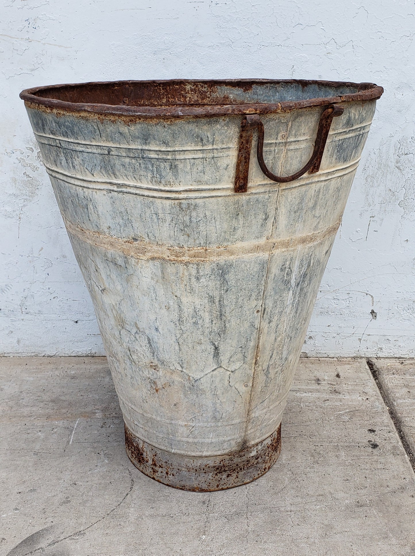 Galvanized Metal Wine Harvesting Bucket