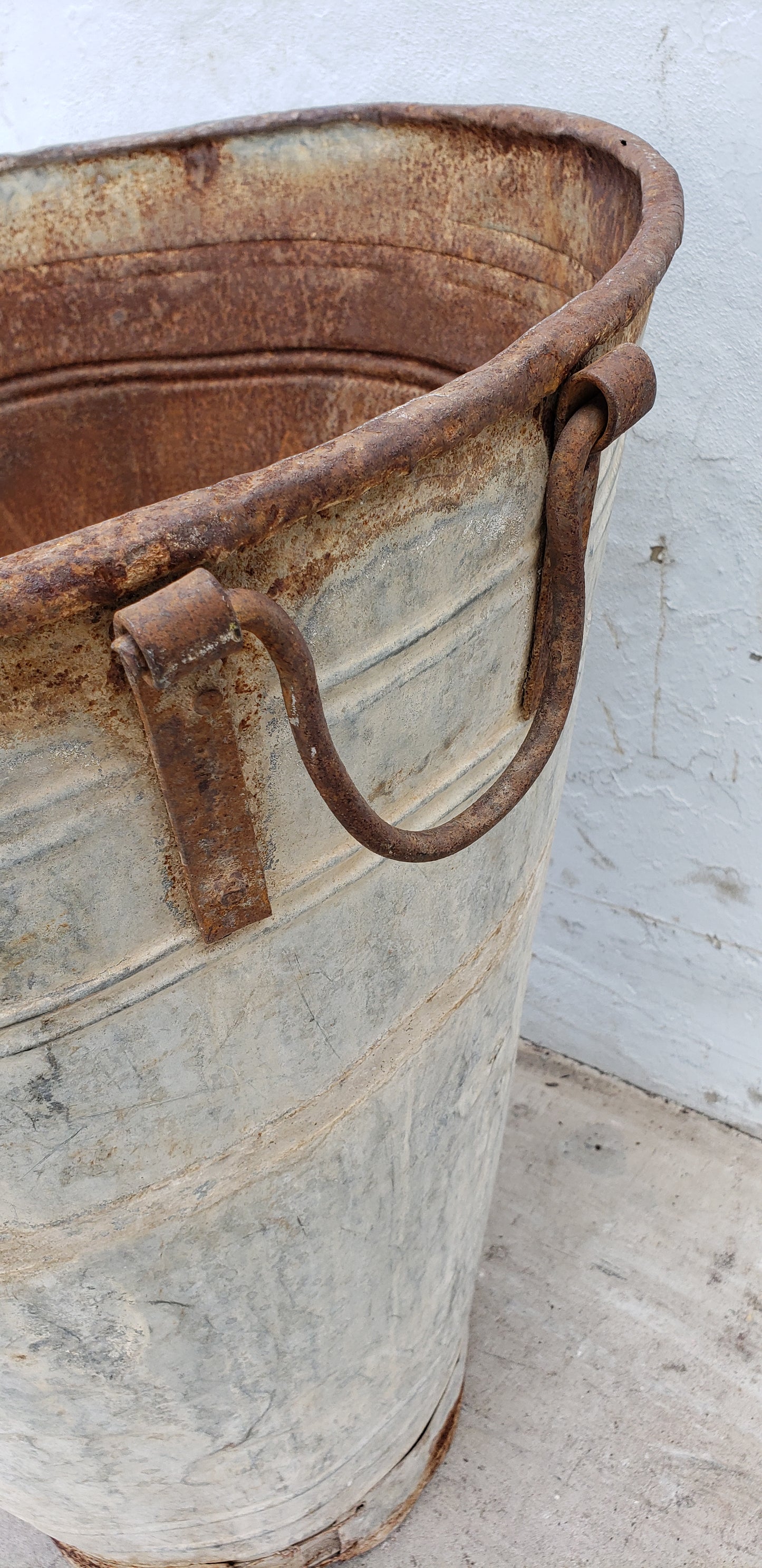 Galvanized Metal Wine Harvesting Bucket