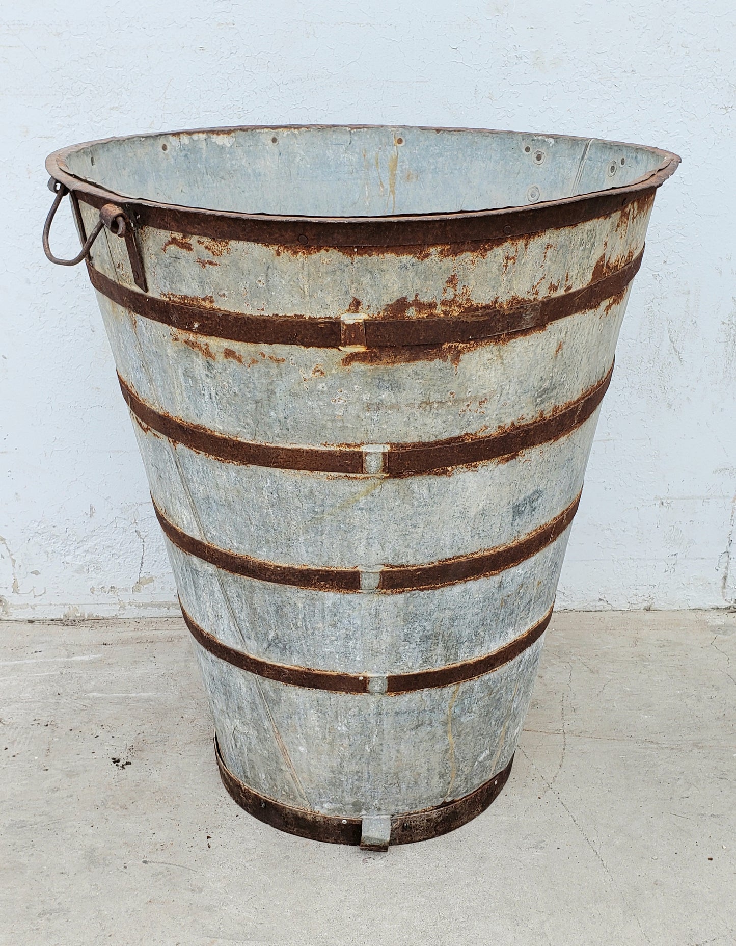Galvanized Metal Wine Harvesting Bucket