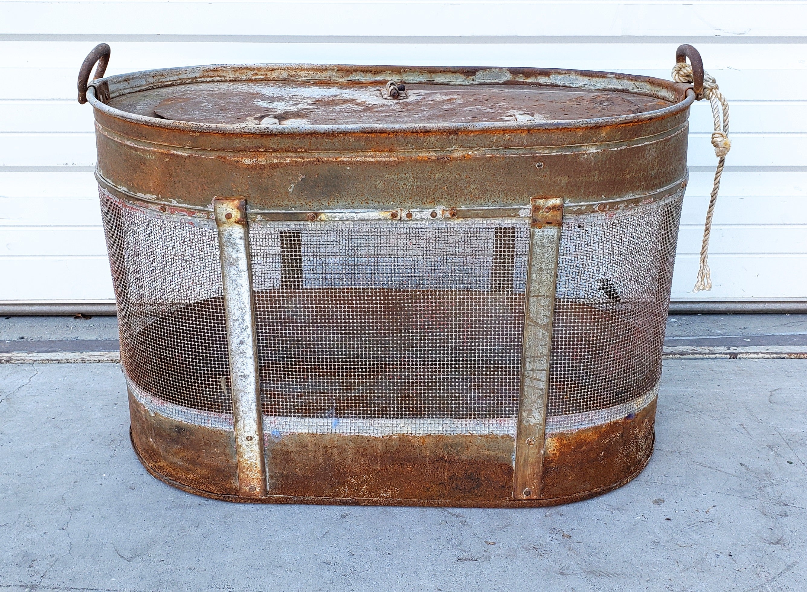 Wire Lobster Live Well / Cage / Basket – Antiquities Warehouse