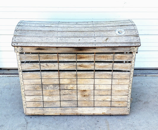 Wooden Dog House / Crate