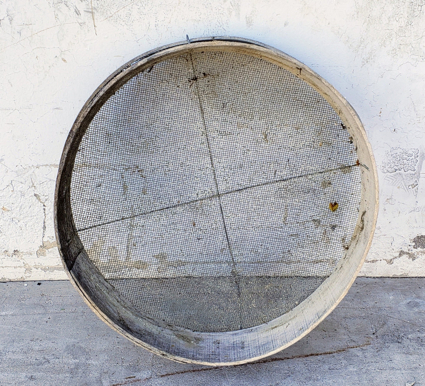Round Wood Grain / Flour Sieve / Sifter