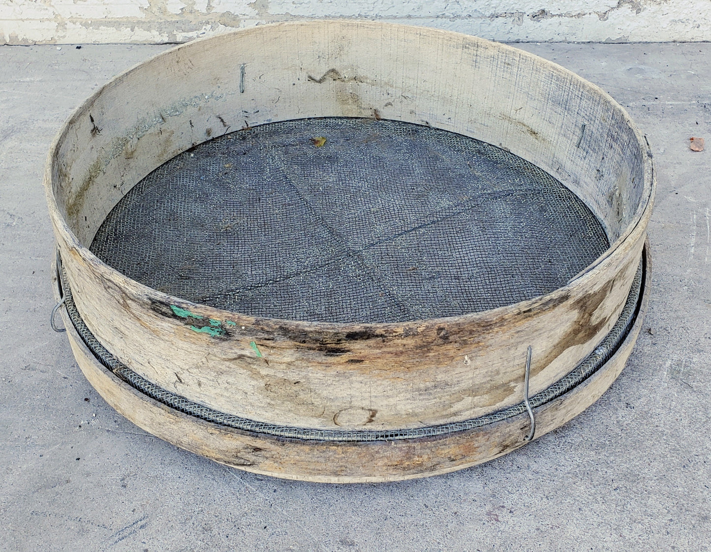 Round Wood Grain / Flour Sieve / Sifter