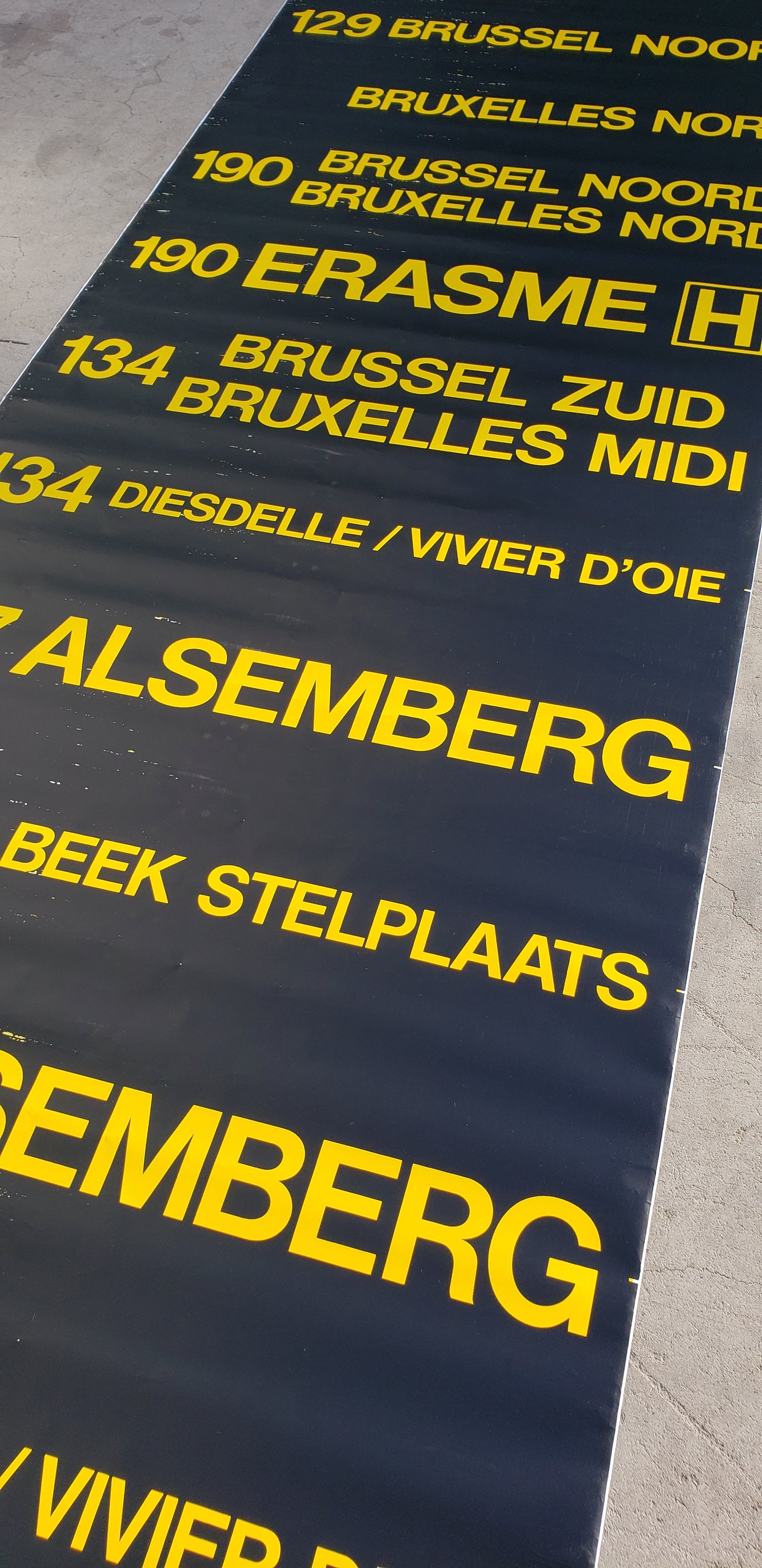 Vintage Dutch Bus Roll Sign