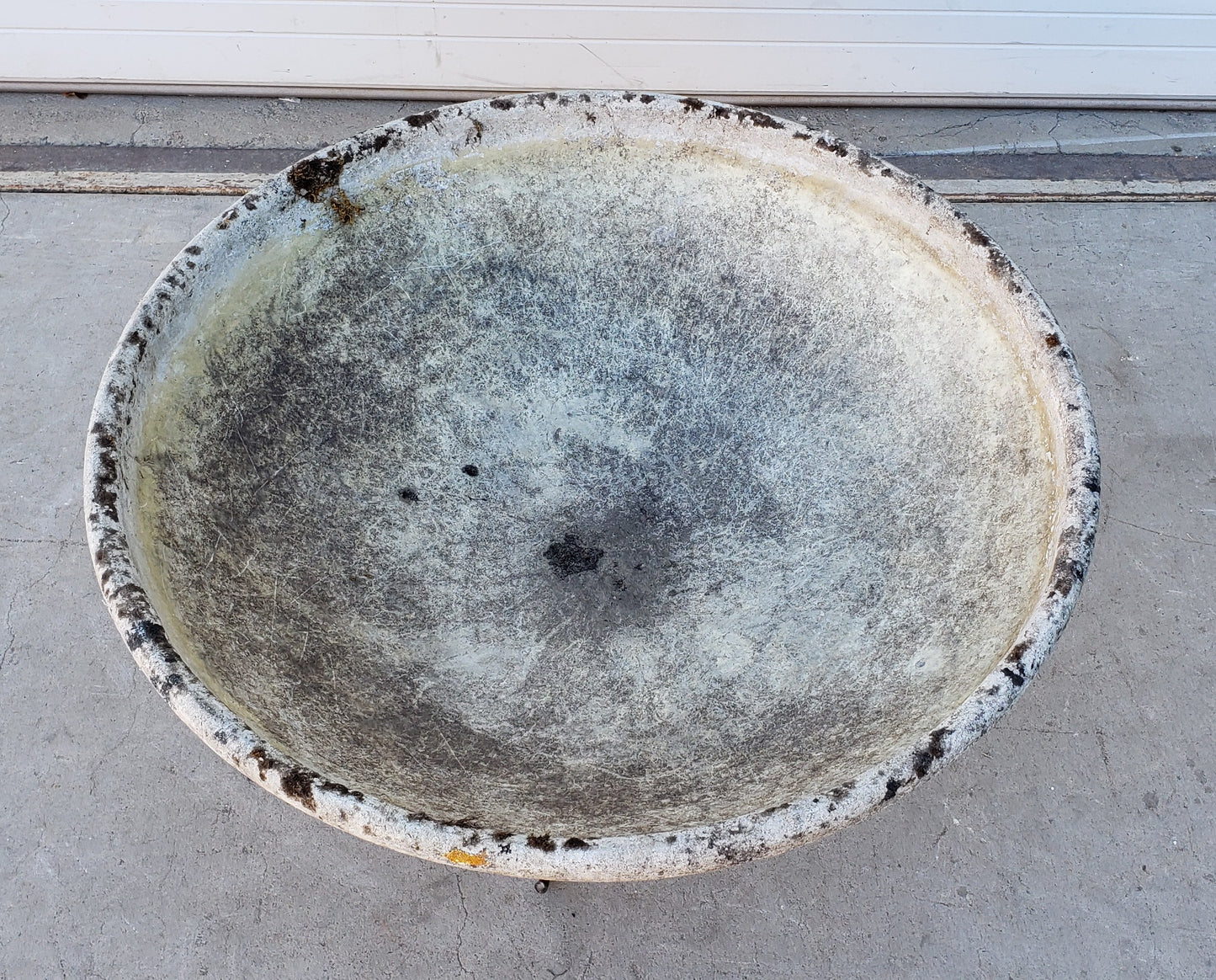 Round Willy Guhl Planter on Stand