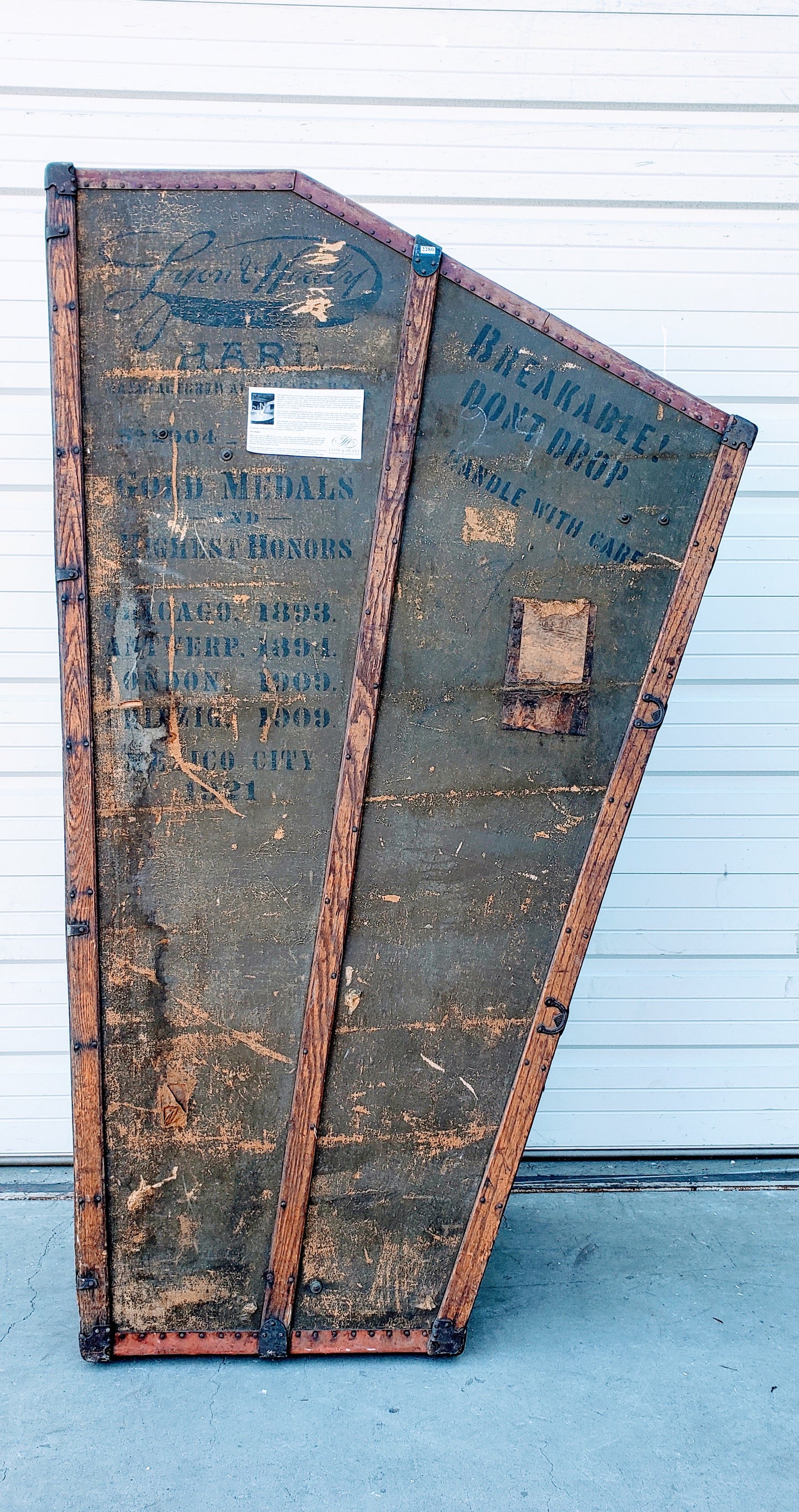 Lyon Healy Harp Trunk