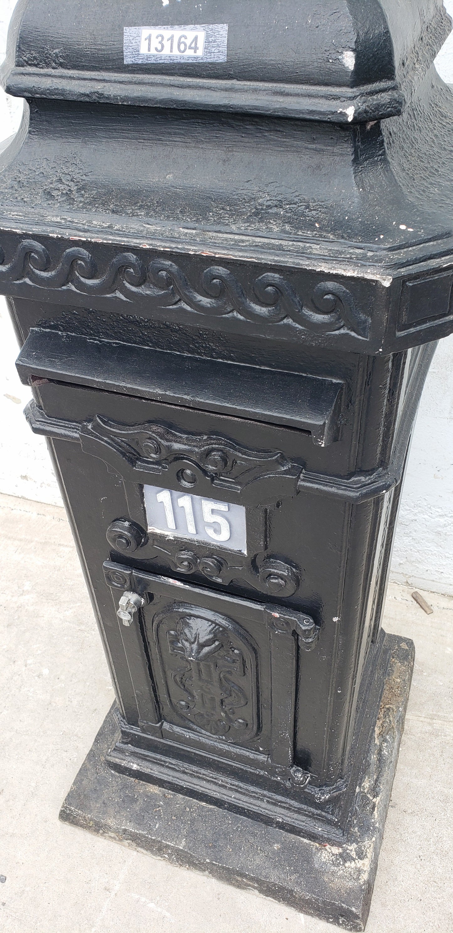 Standing Mailbox