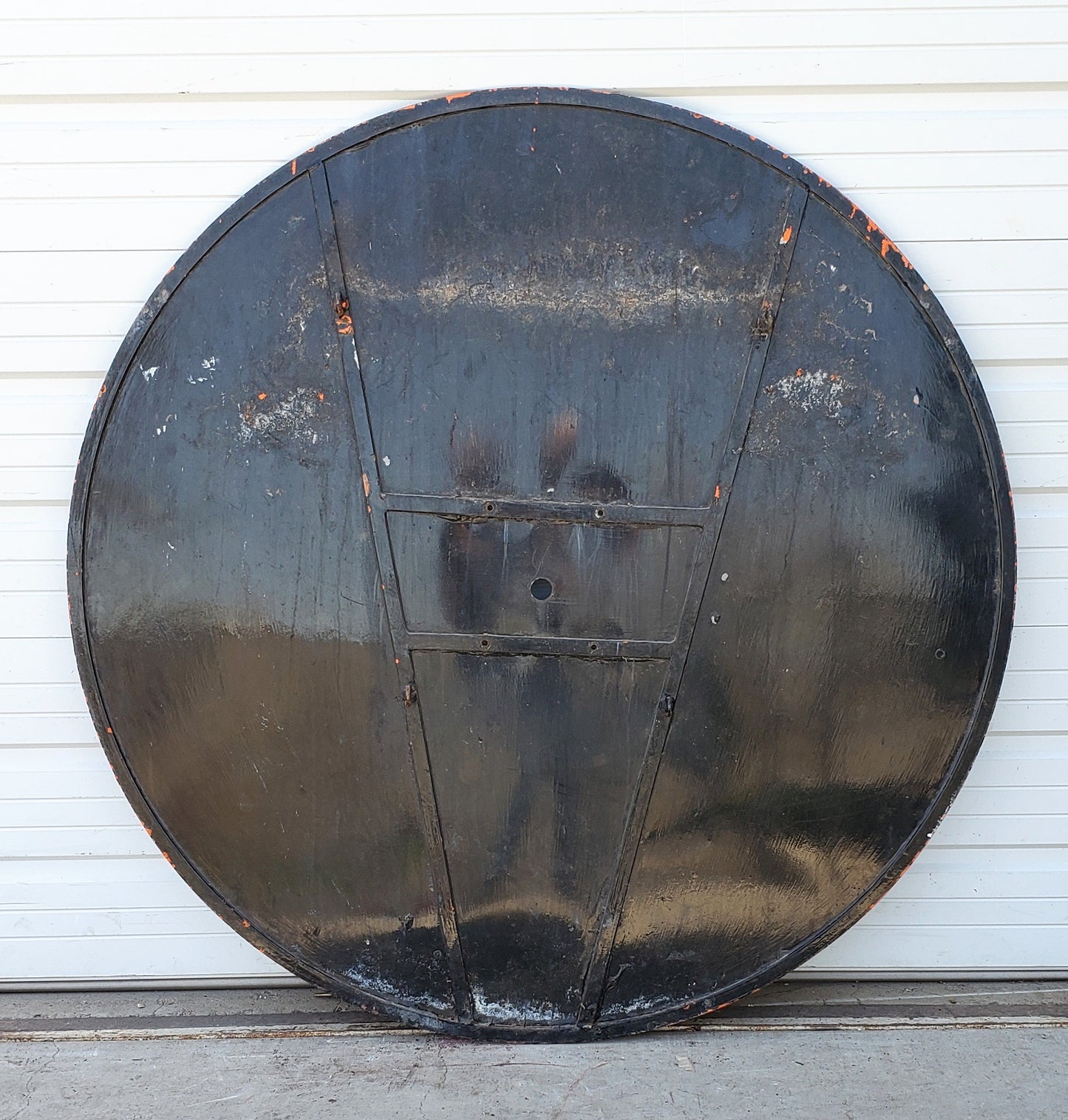 Round French Clock Face with Roman Numerals and Hands