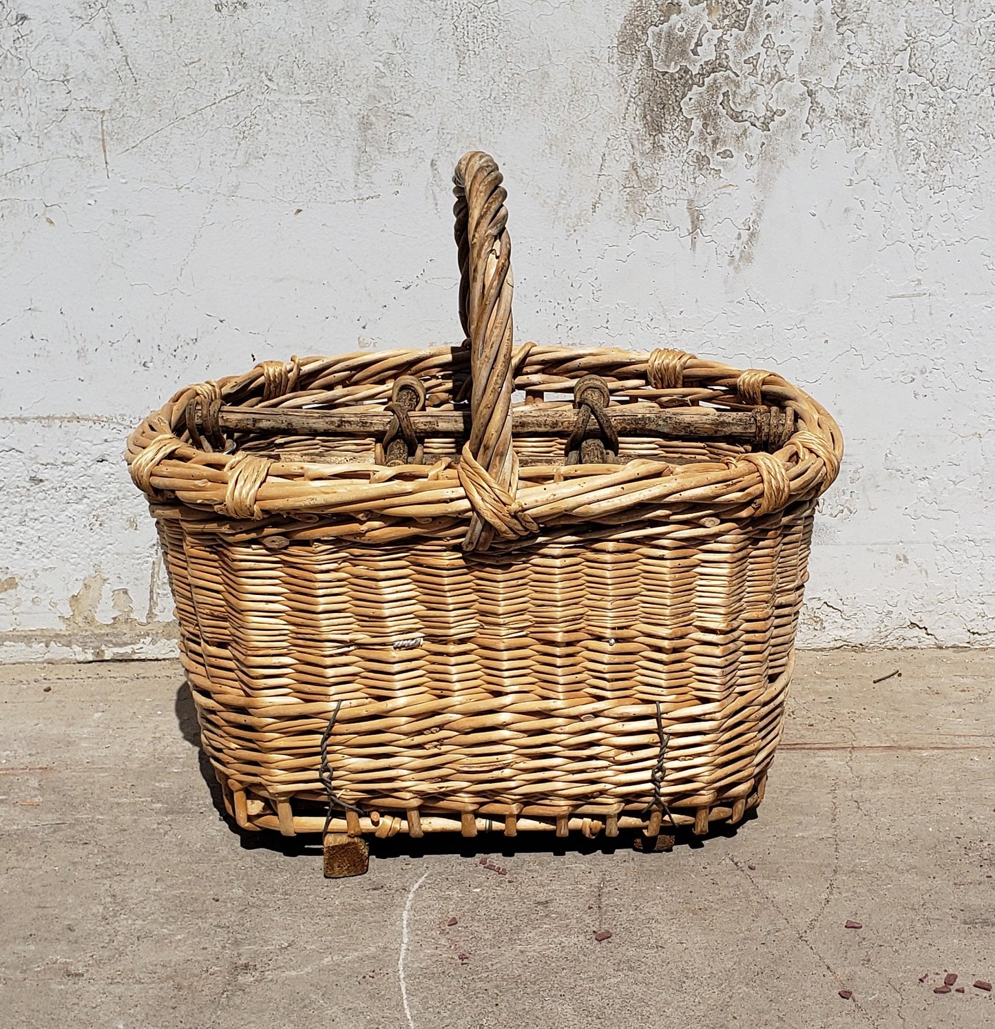 Wicker Champagne Bottle Carrier