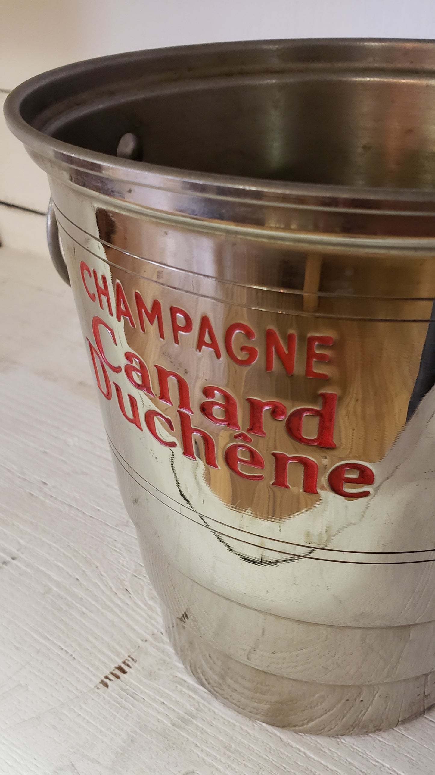 Champagne Canard Duchêne Bucket